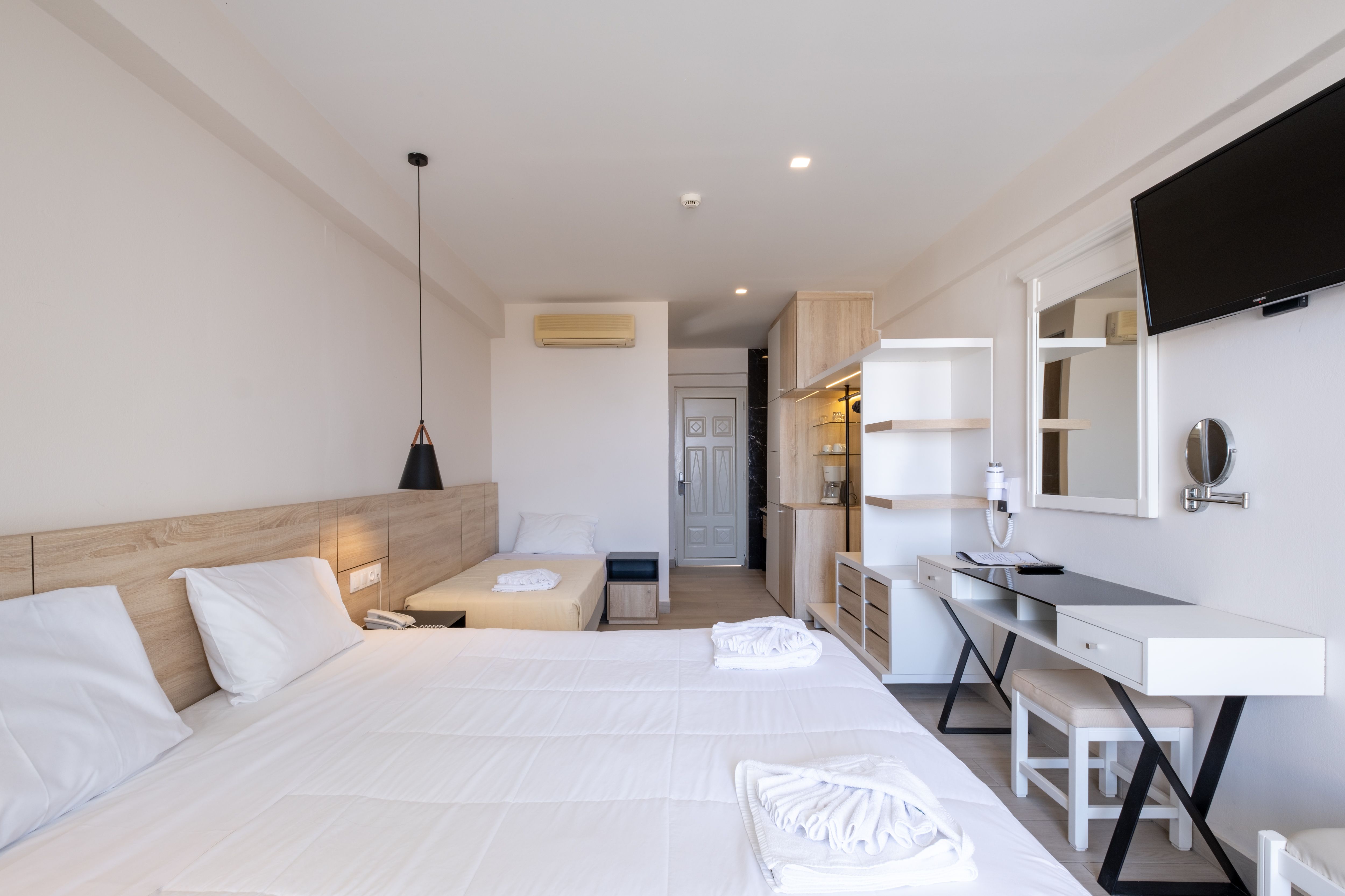 JUNIOR SUITE LAND VIEW promo