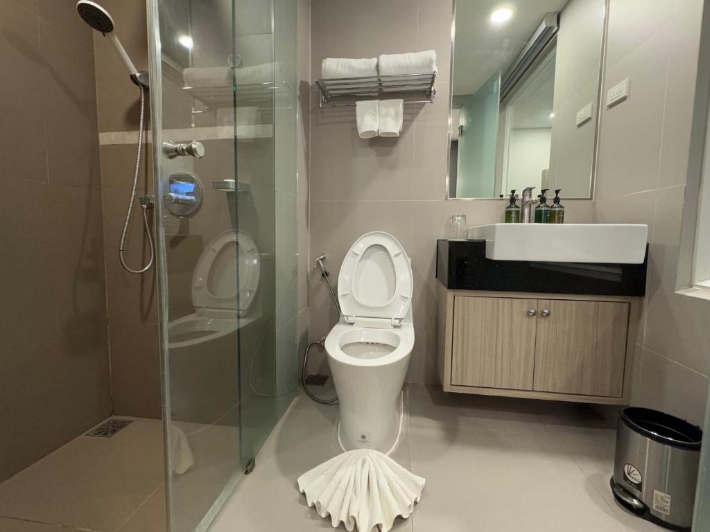 Standard King Room