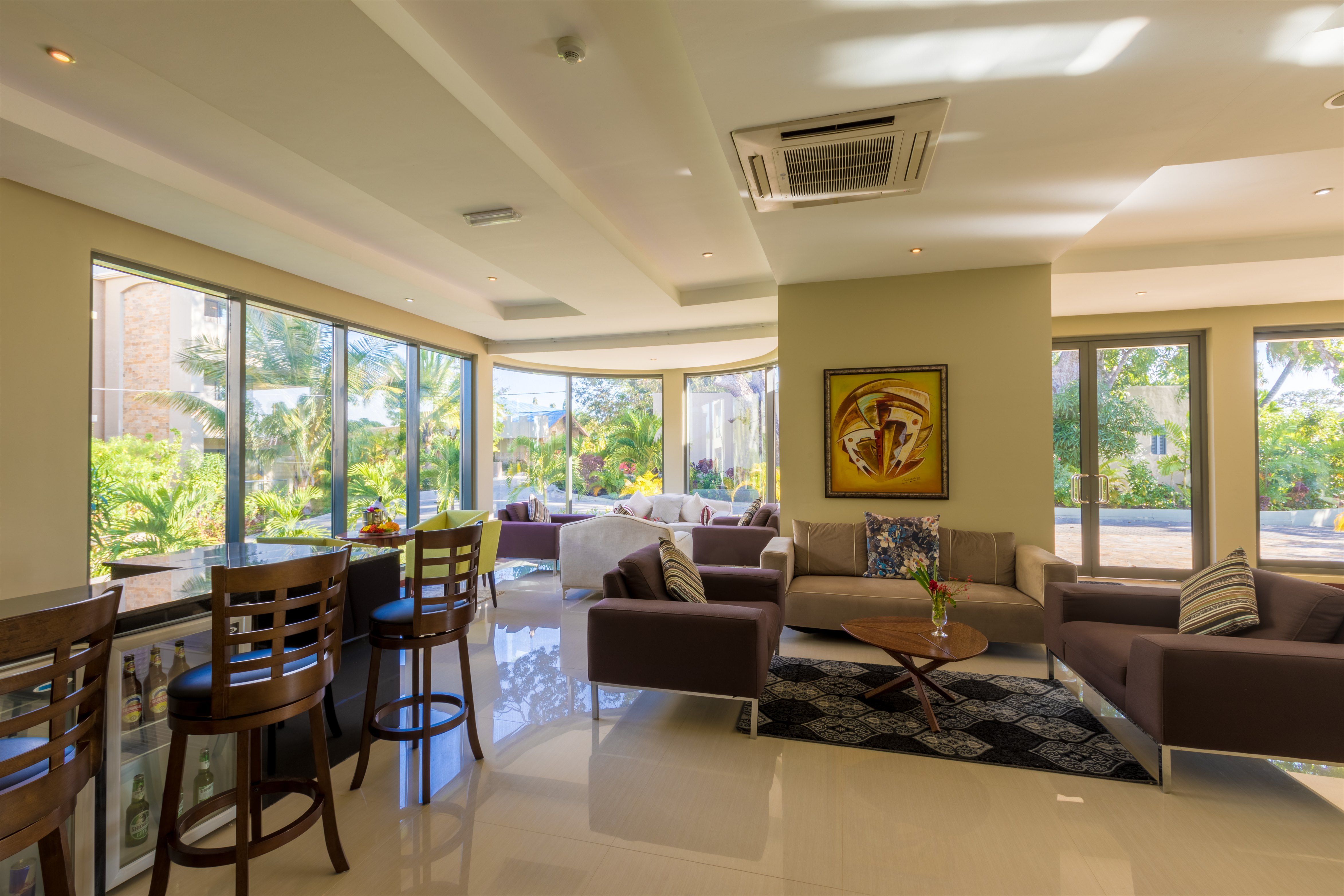 EXECUTIVE SUITE