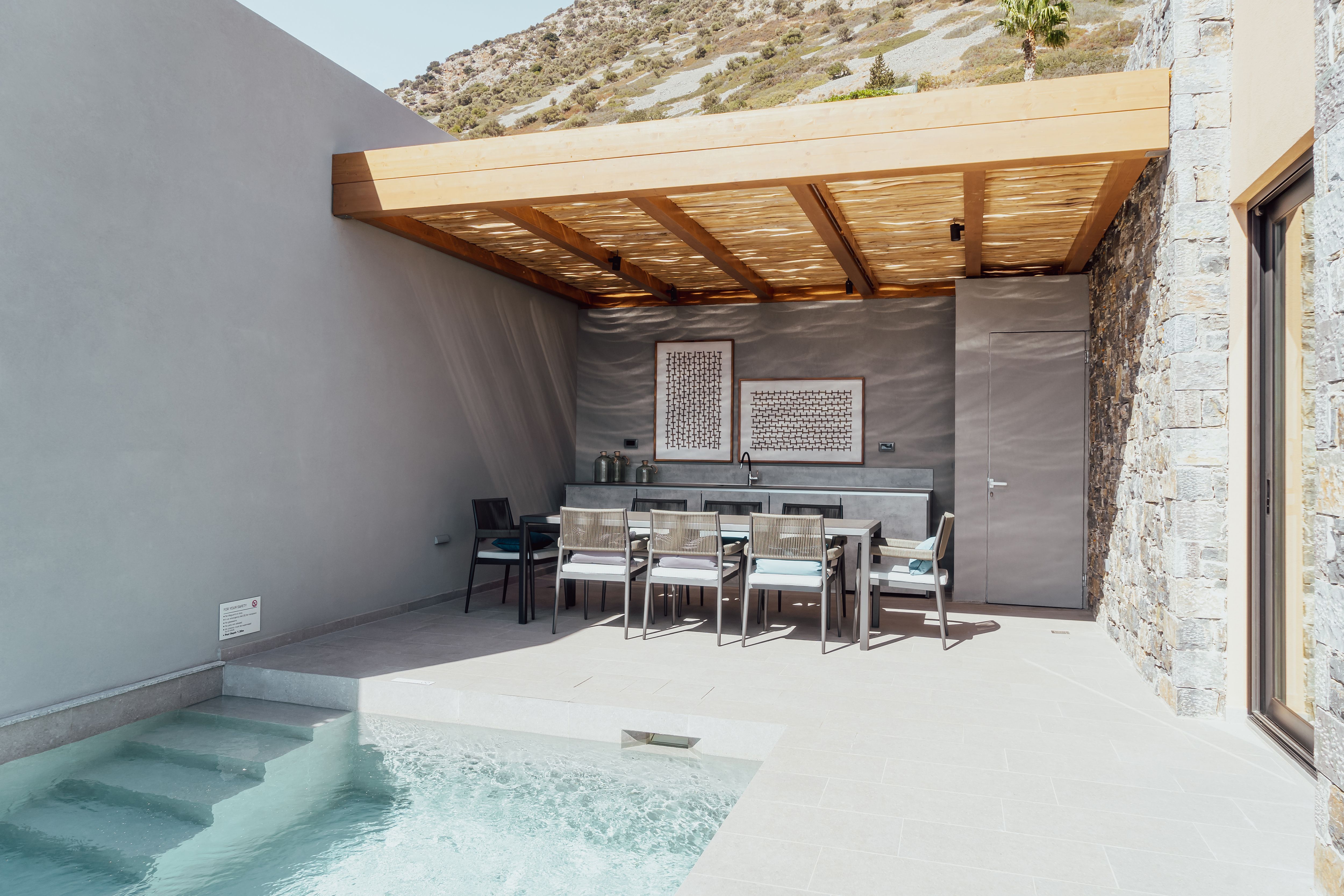 Grand Suite with 2 Private Pools & Outdoor Living Area Sea View