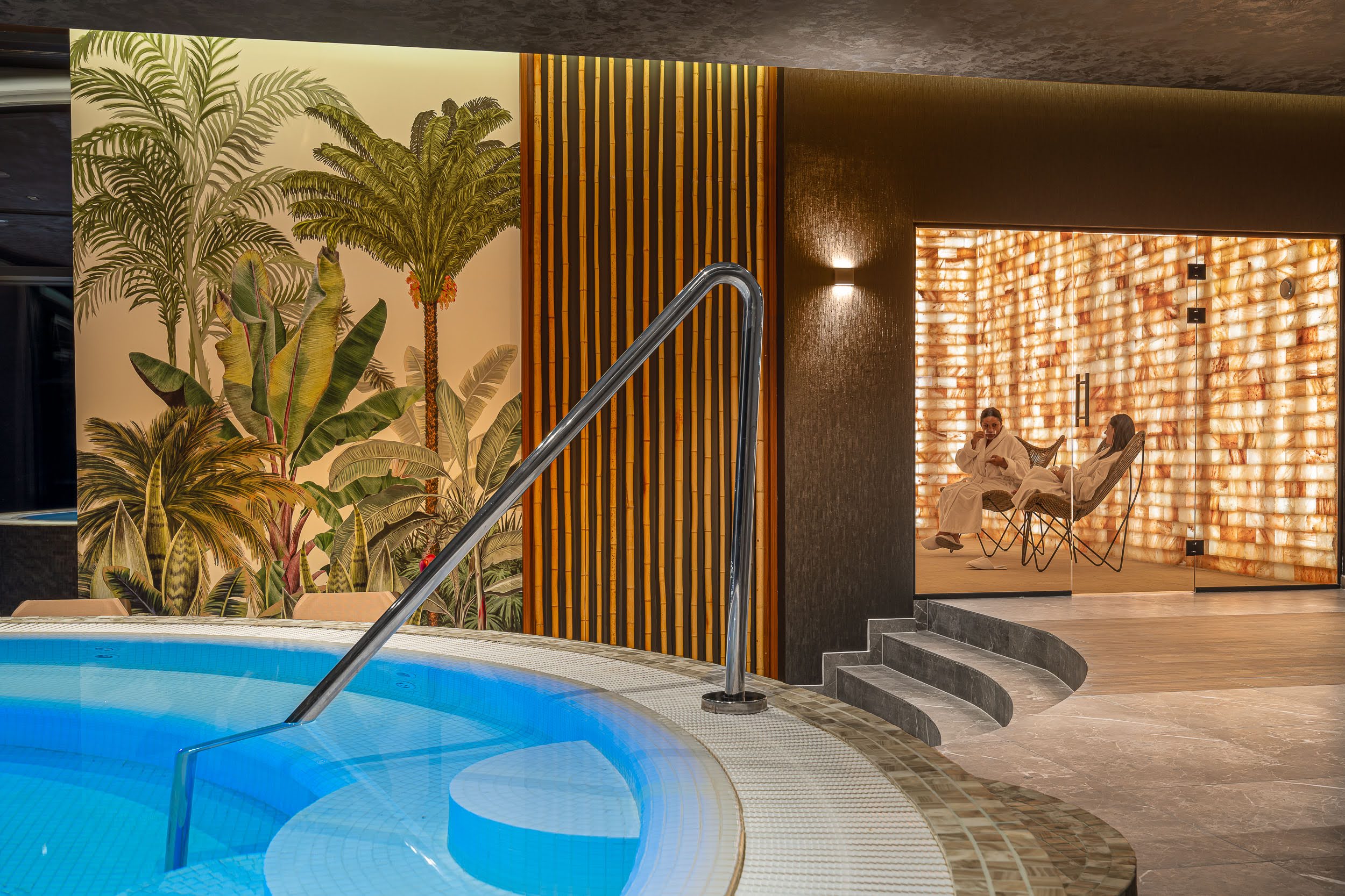Jacuzzi si camera salina