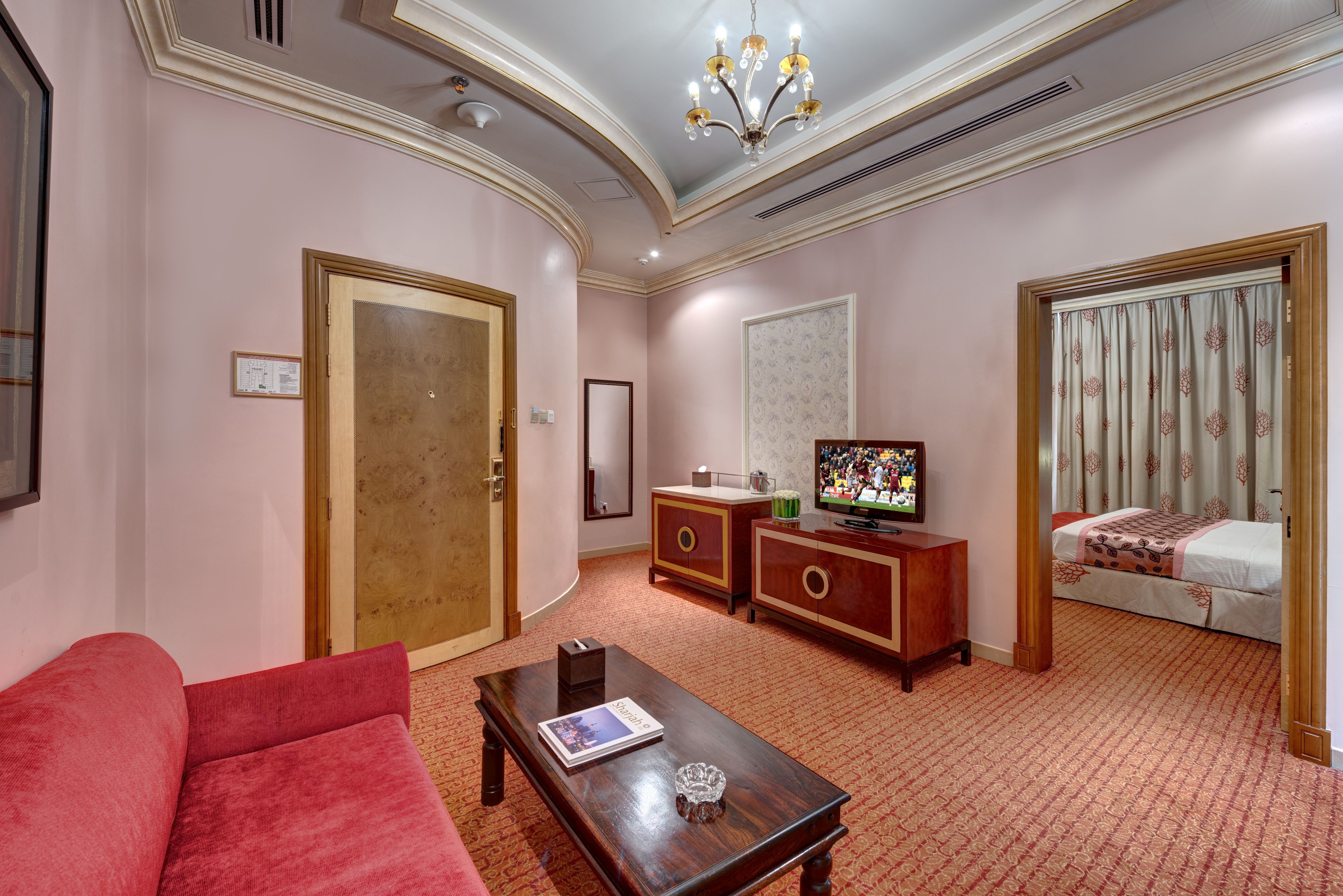 JUNIOR SUITE 