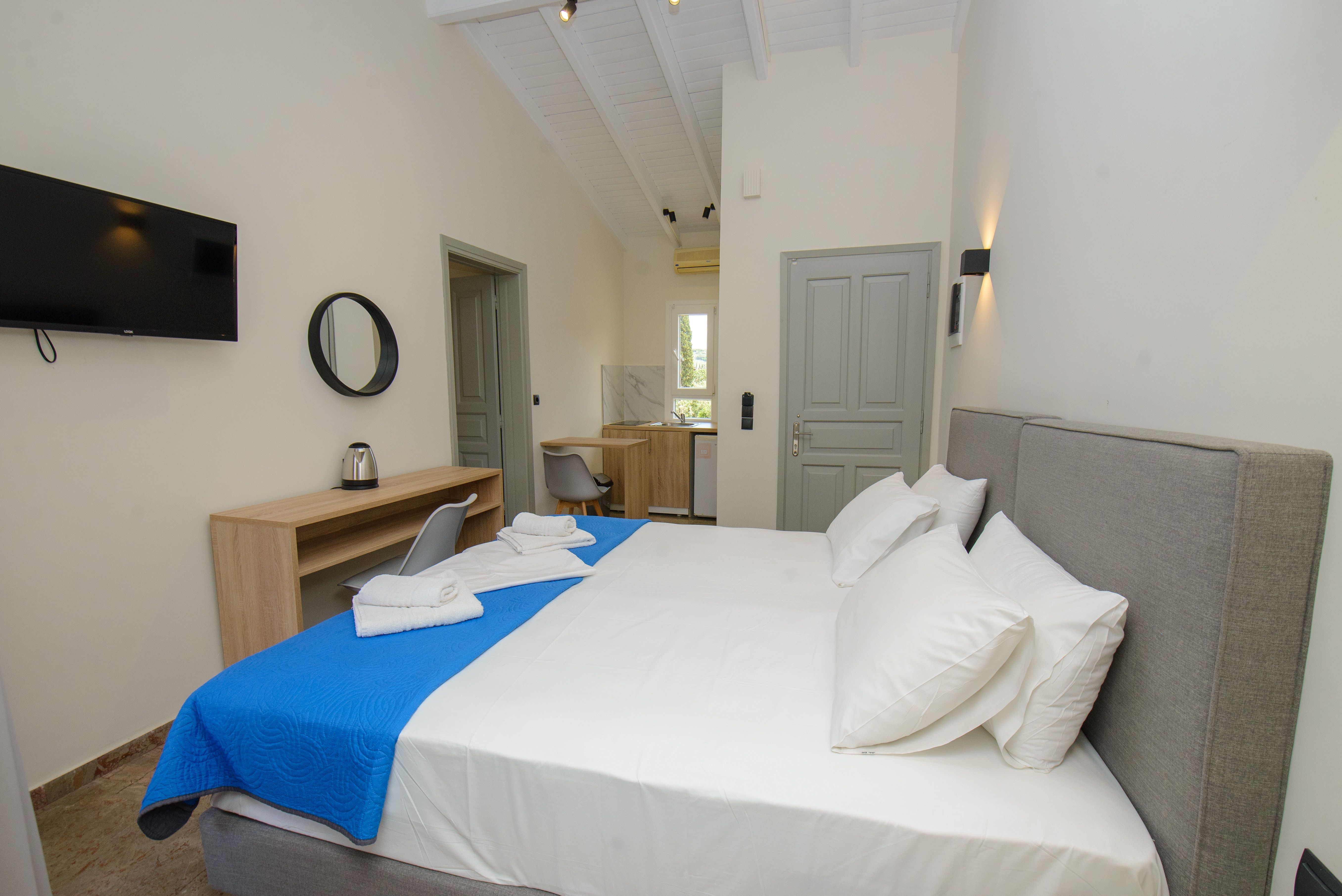 1 BEDROOM APARTMENTS