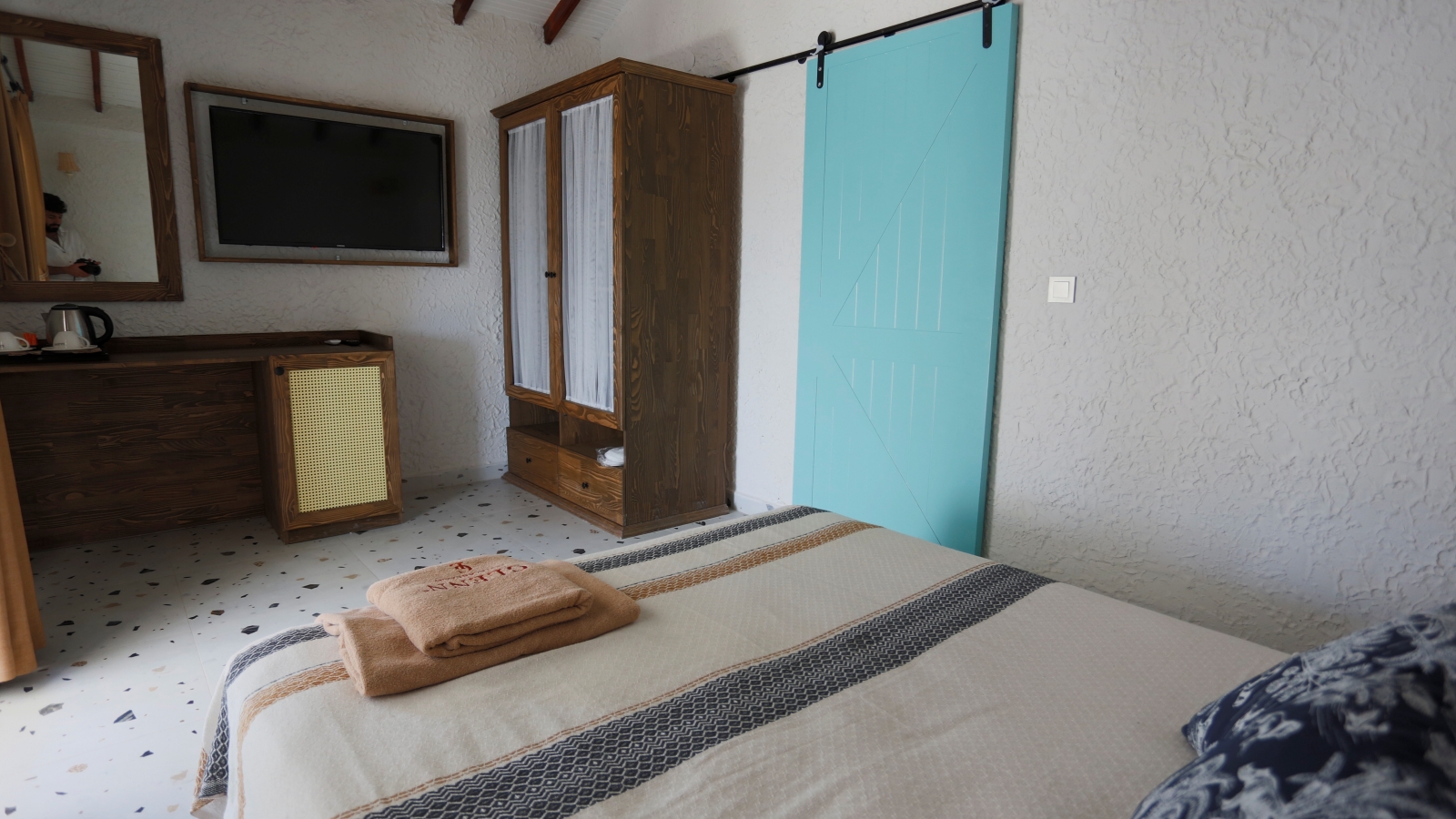 BUNGALOW  WİTH LAND VİEW