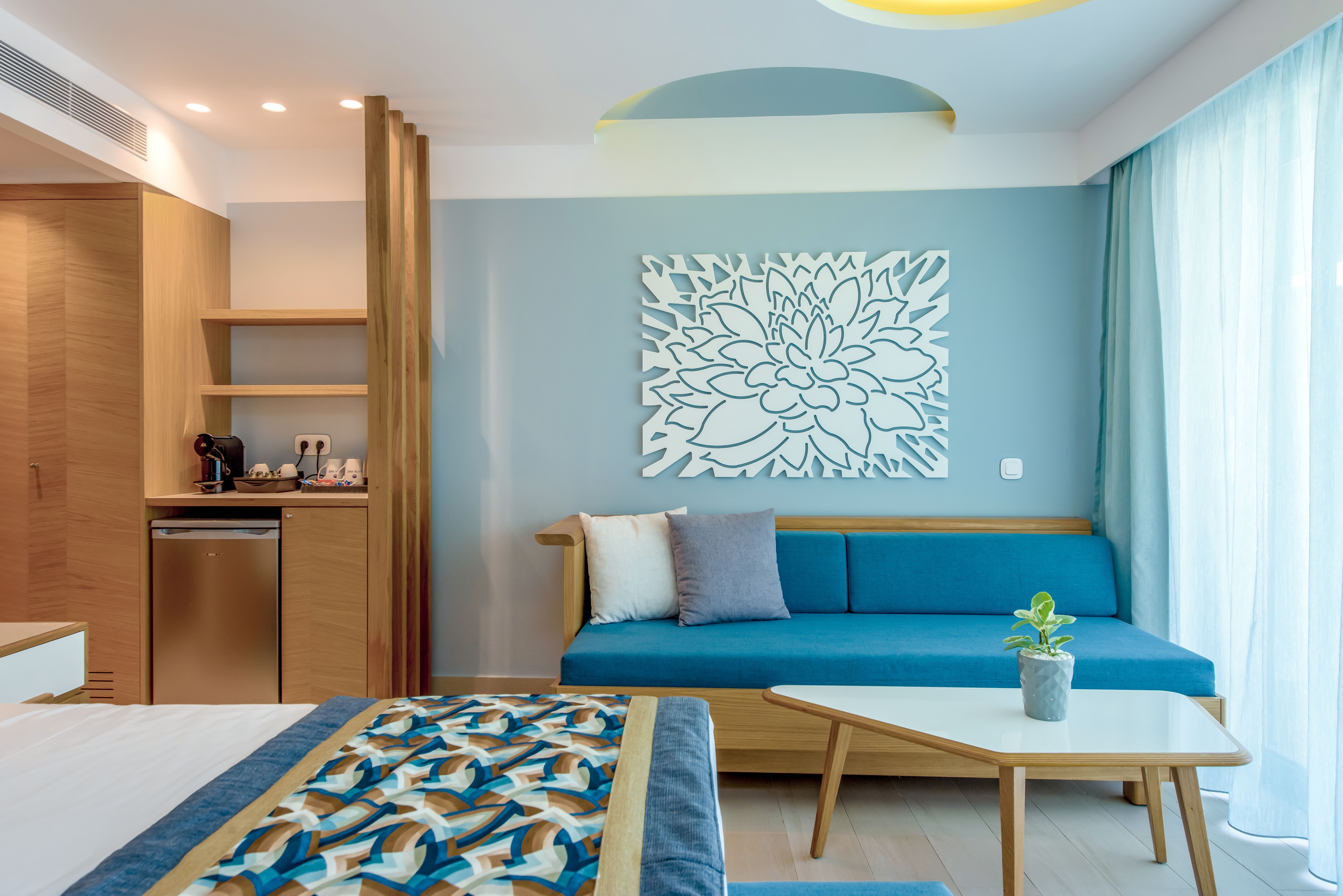 Deluxe Double Pool or Sea View with Individual Pool 