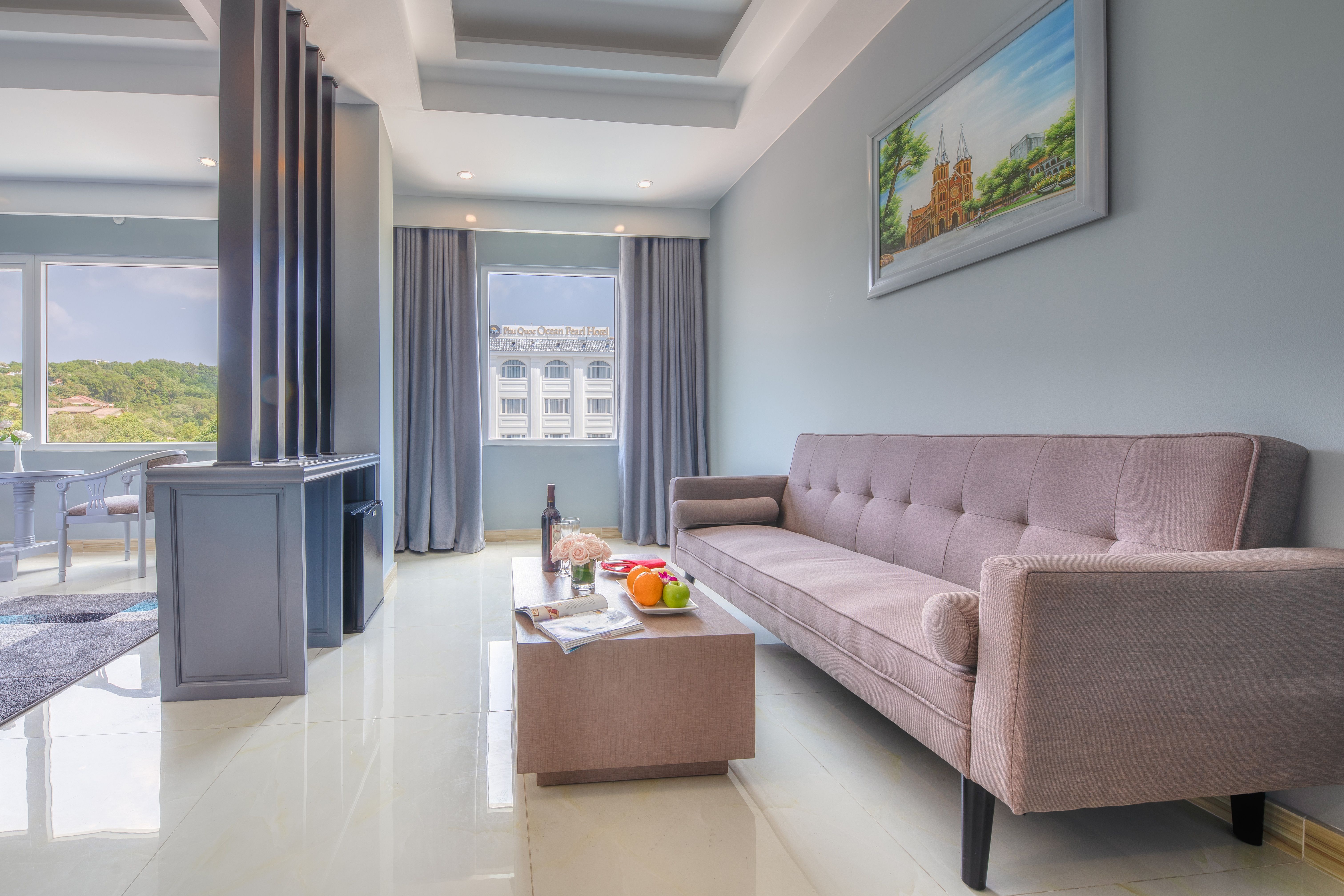 SUITE WITH WINDOW (CHILD WITHOUT EXTRA BED)