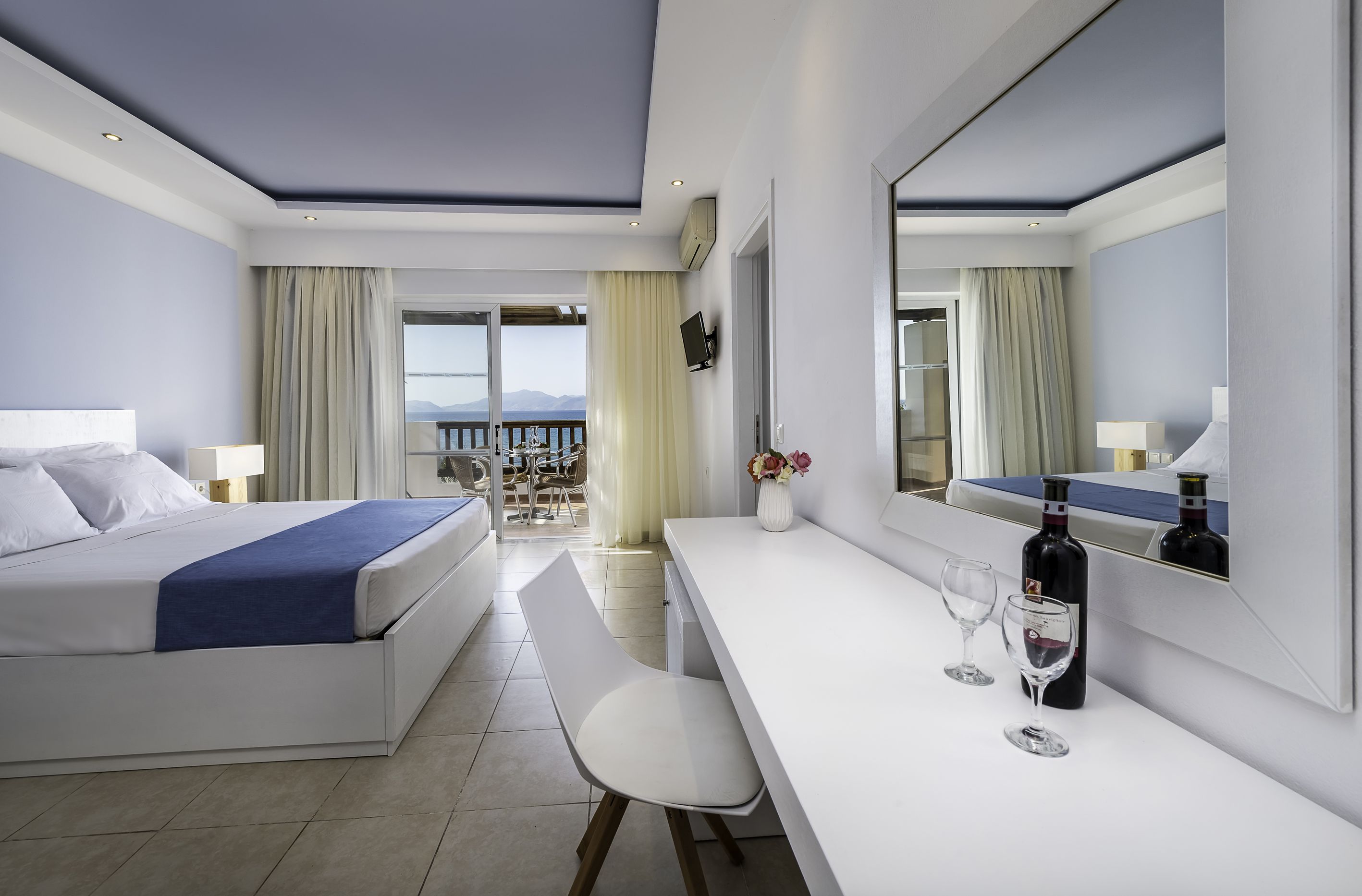 SUPERIOR FAMILY SEA SIDE VIEW 2 BEDROOMS 