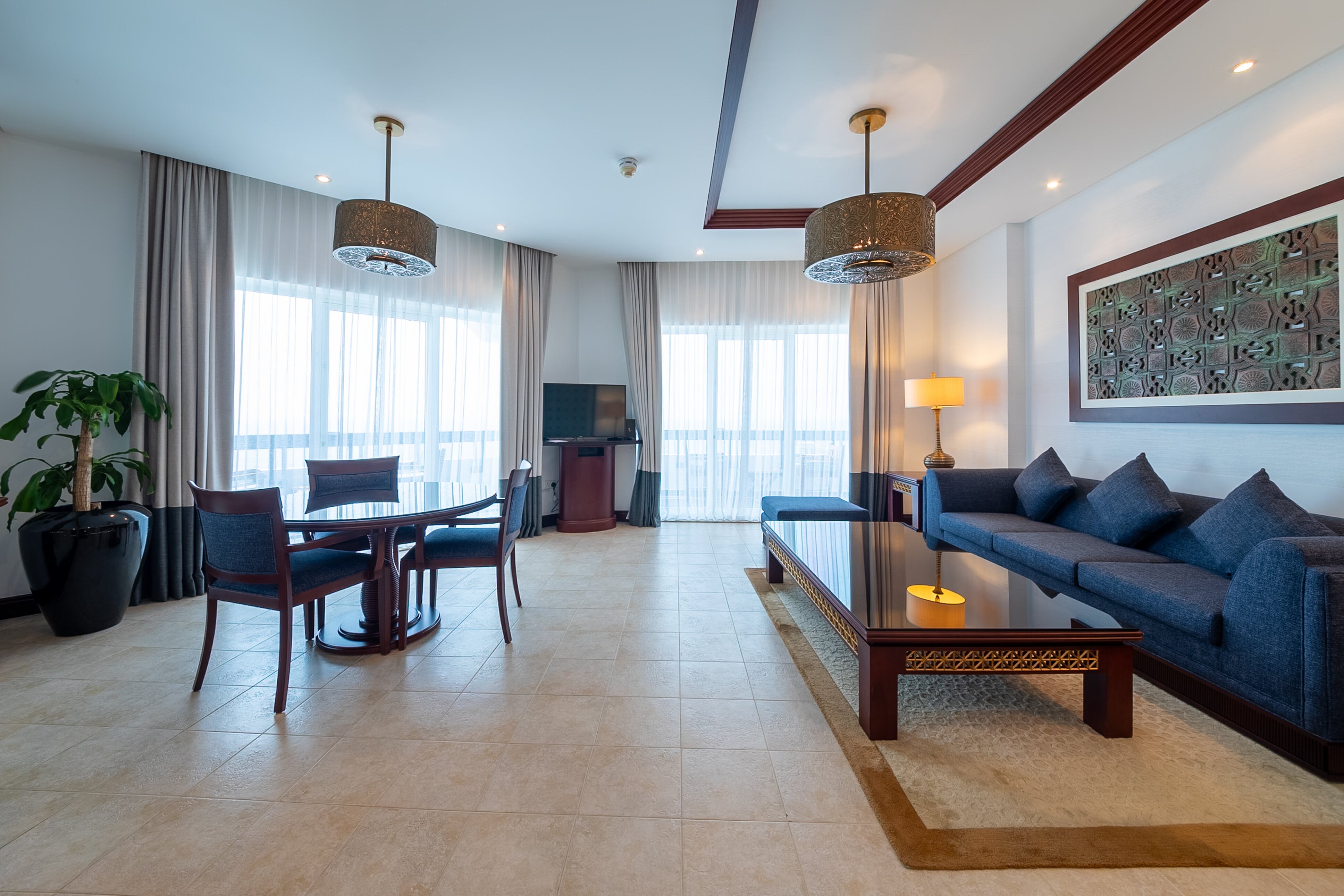 Deluxe Suite
