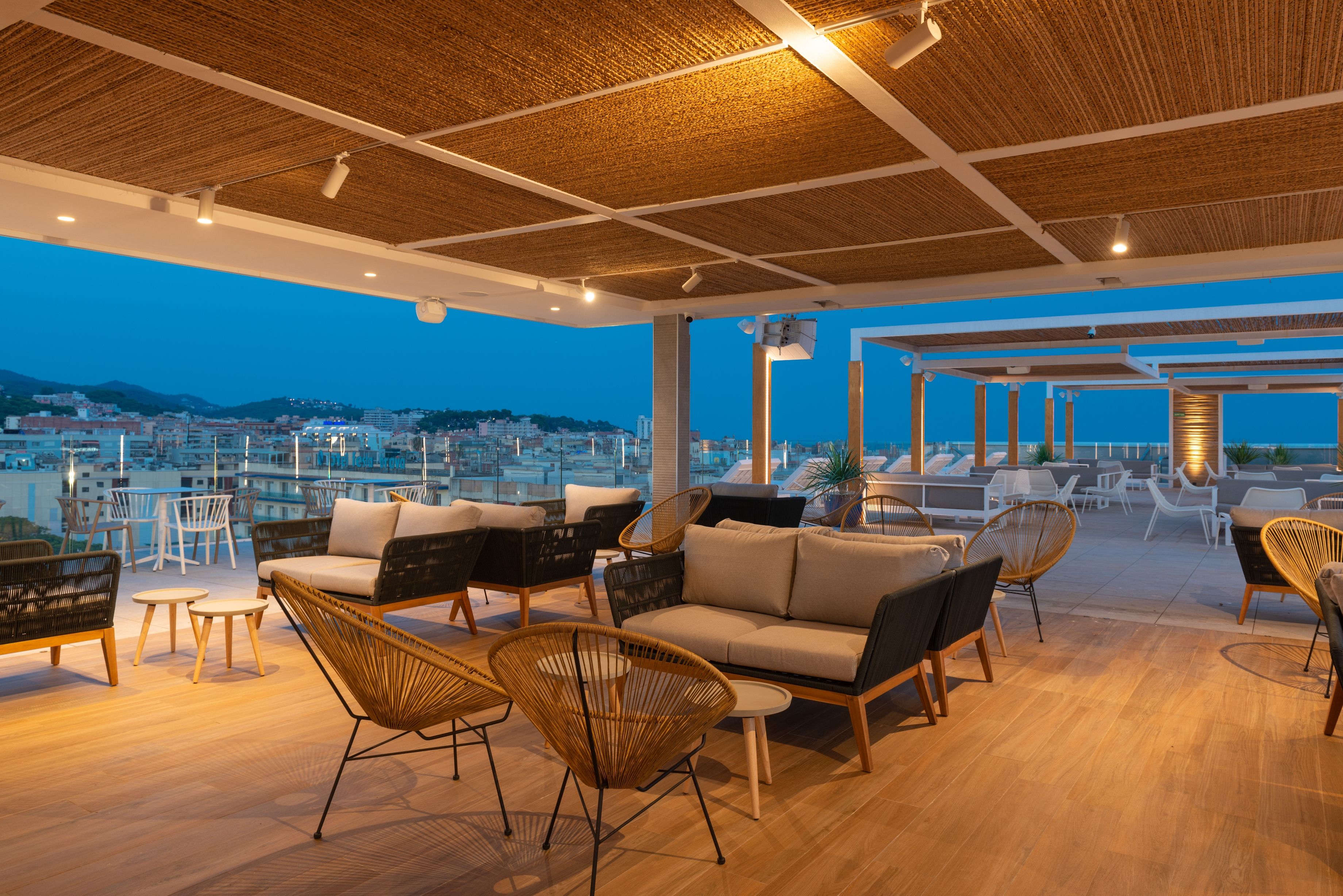 SKYBAR CHILLOUT