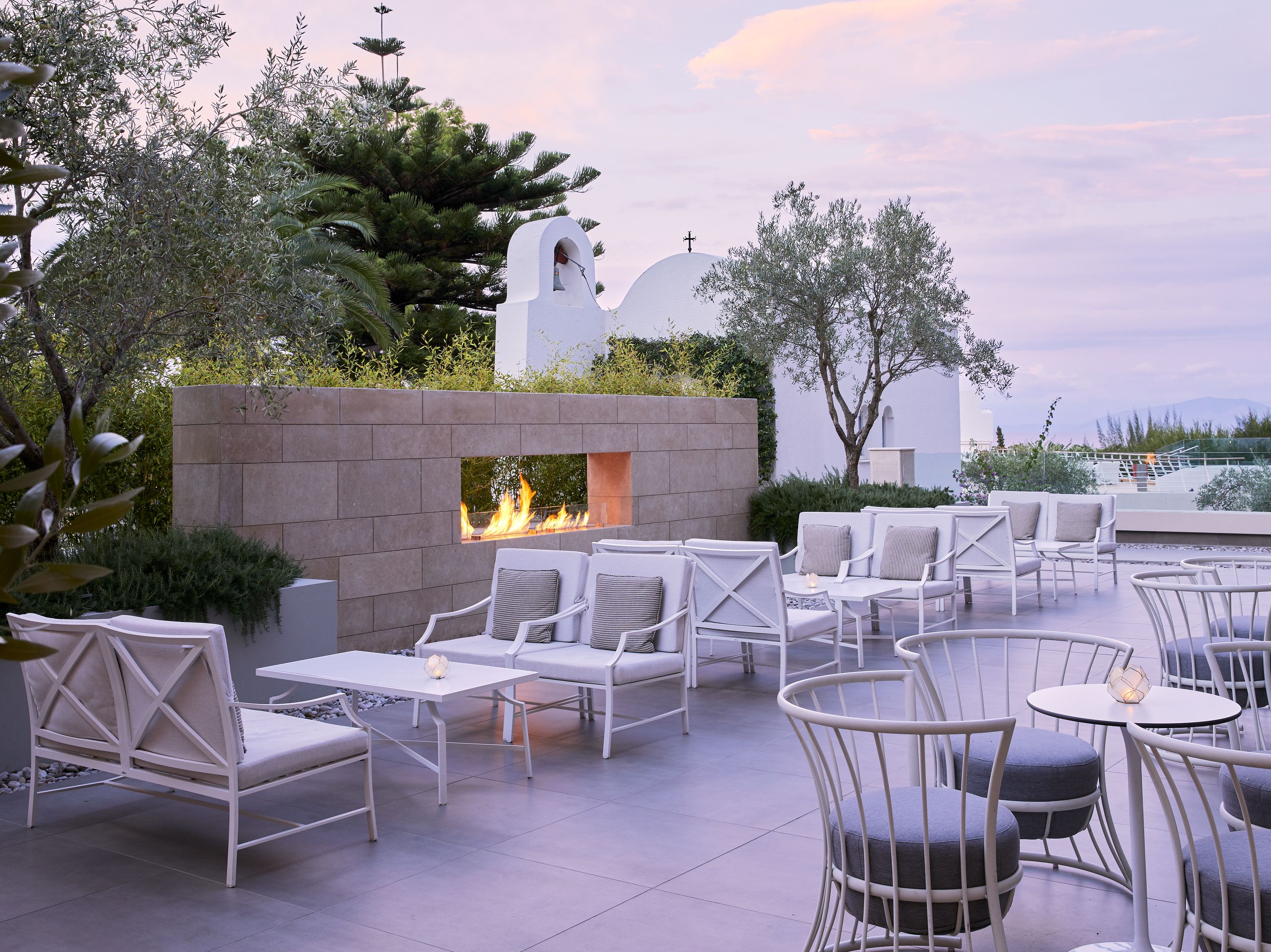 BELVEDERE LOUNGE BAR