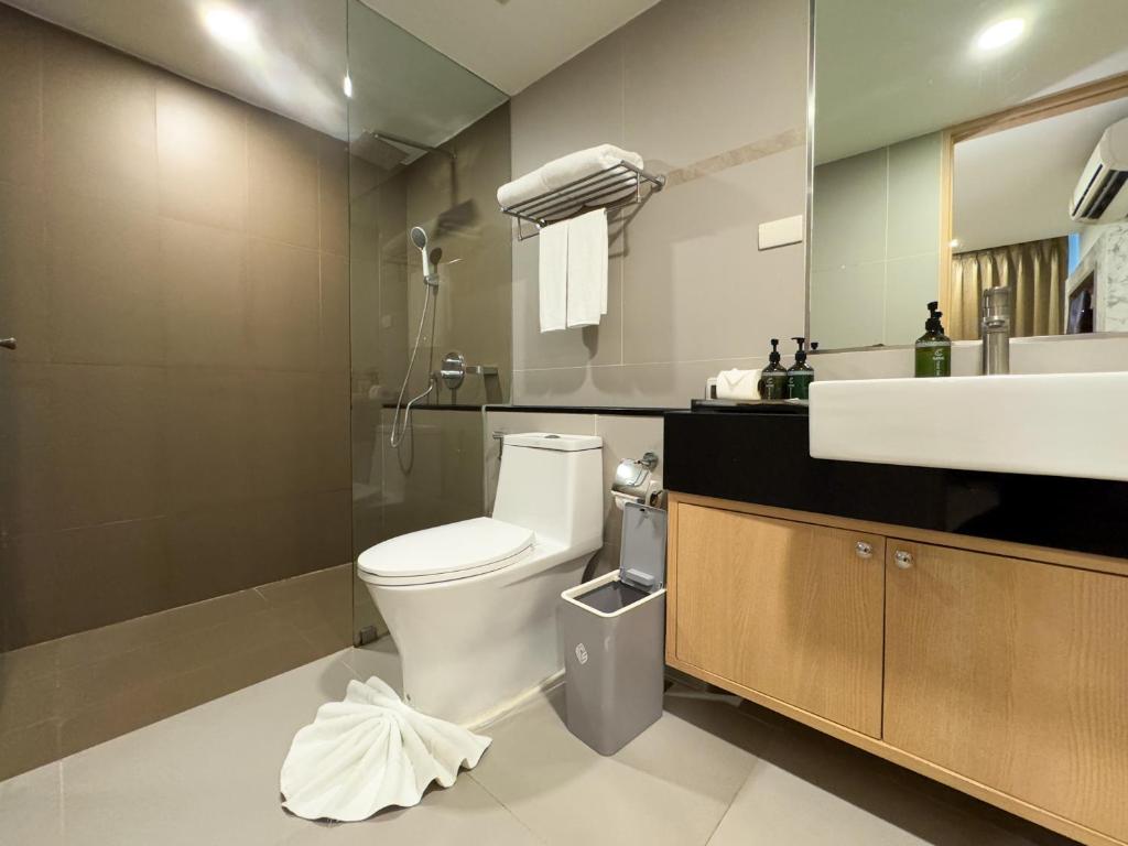 One Bedroom Suite City View