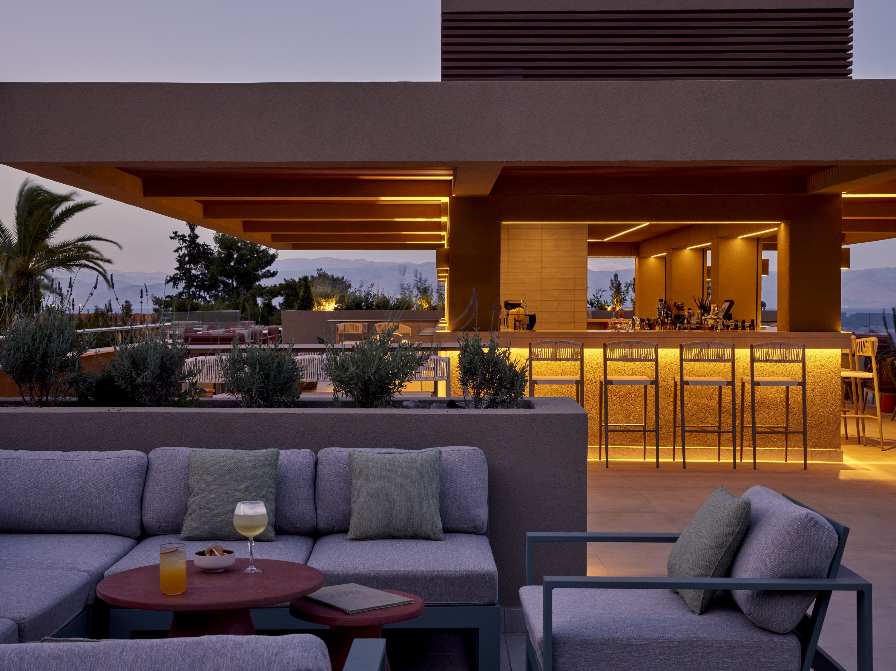 ELAIONAS BAR