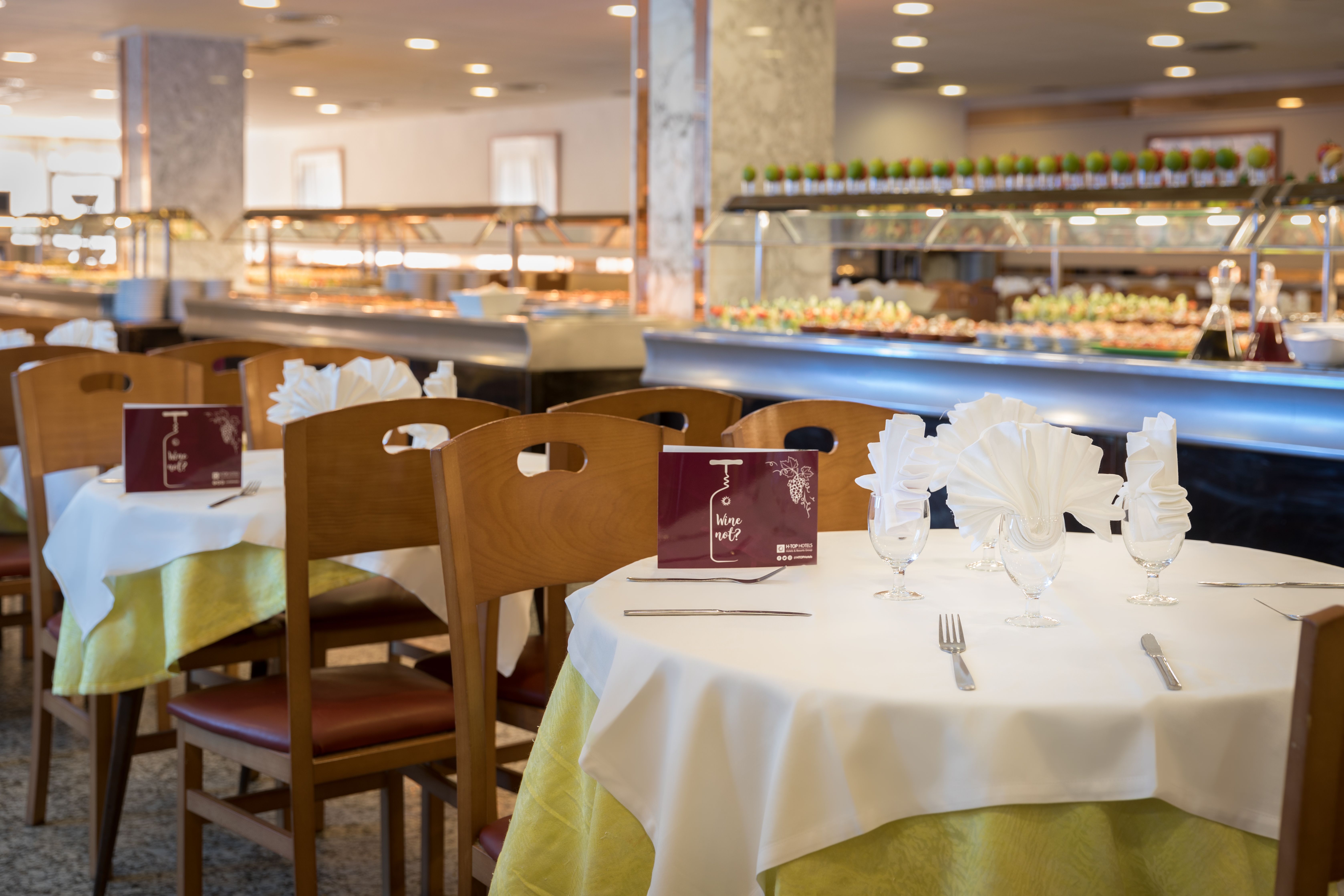 MAIN RESTAURANT