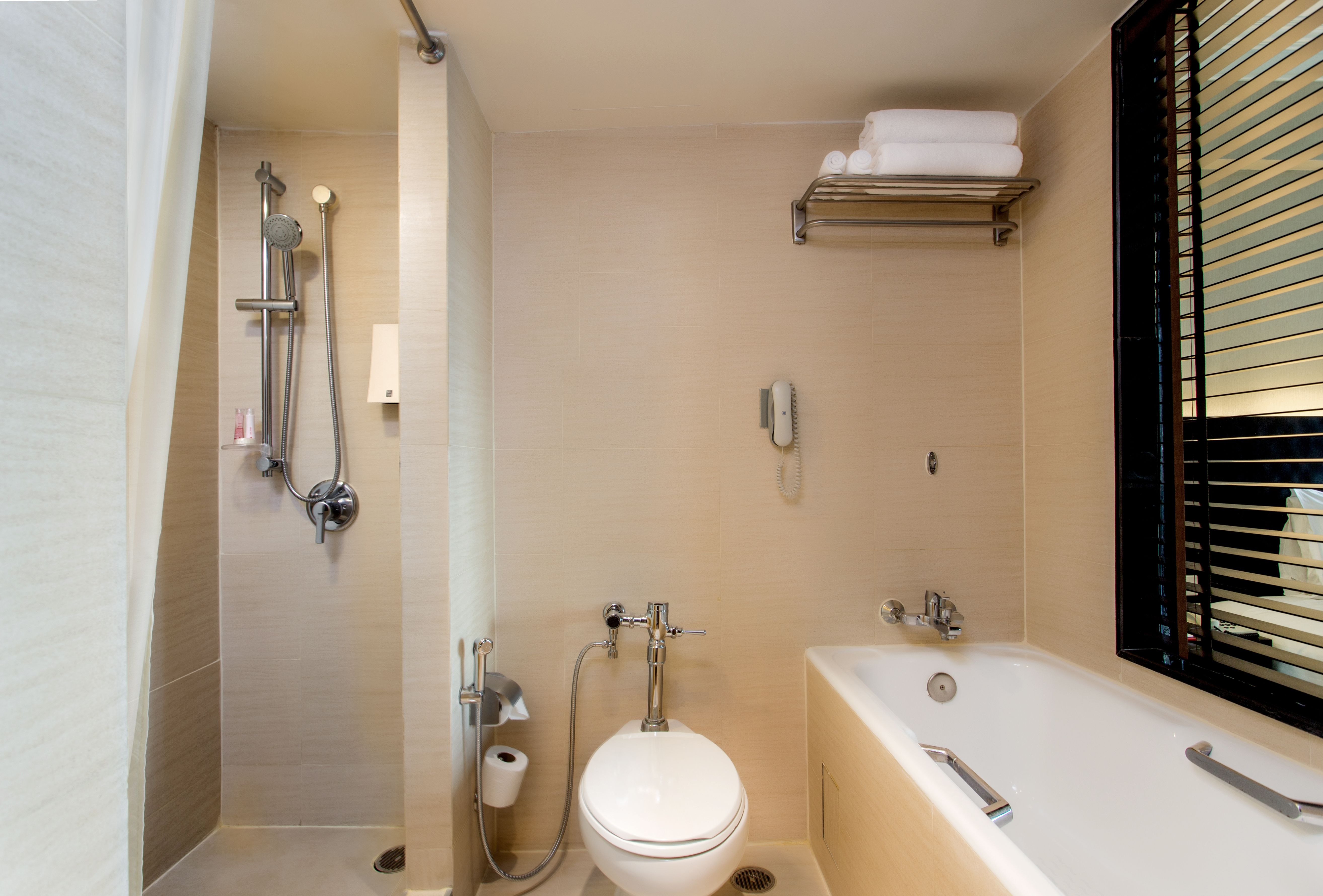 Deluxe Riverview Room