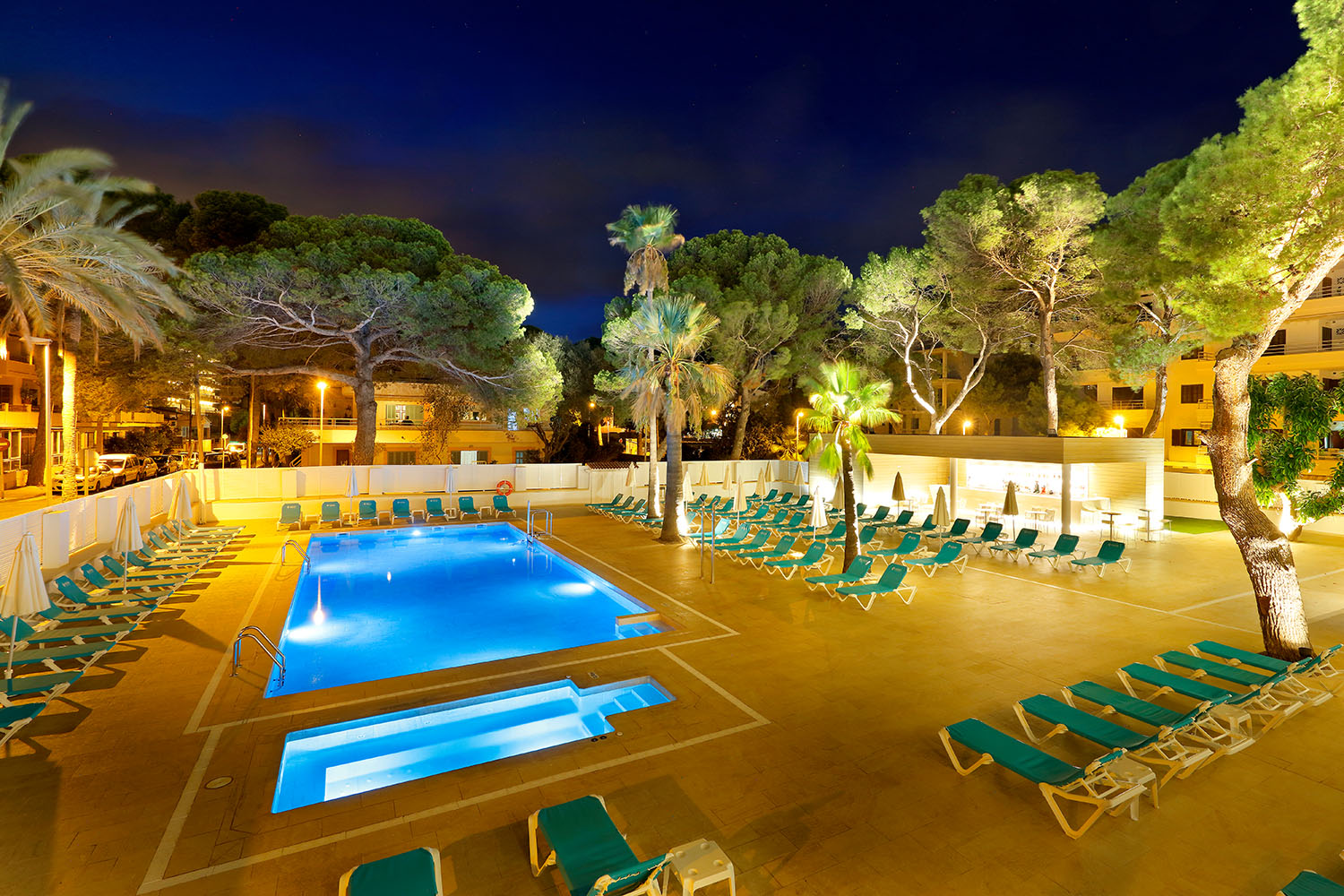 Piscina deschisă