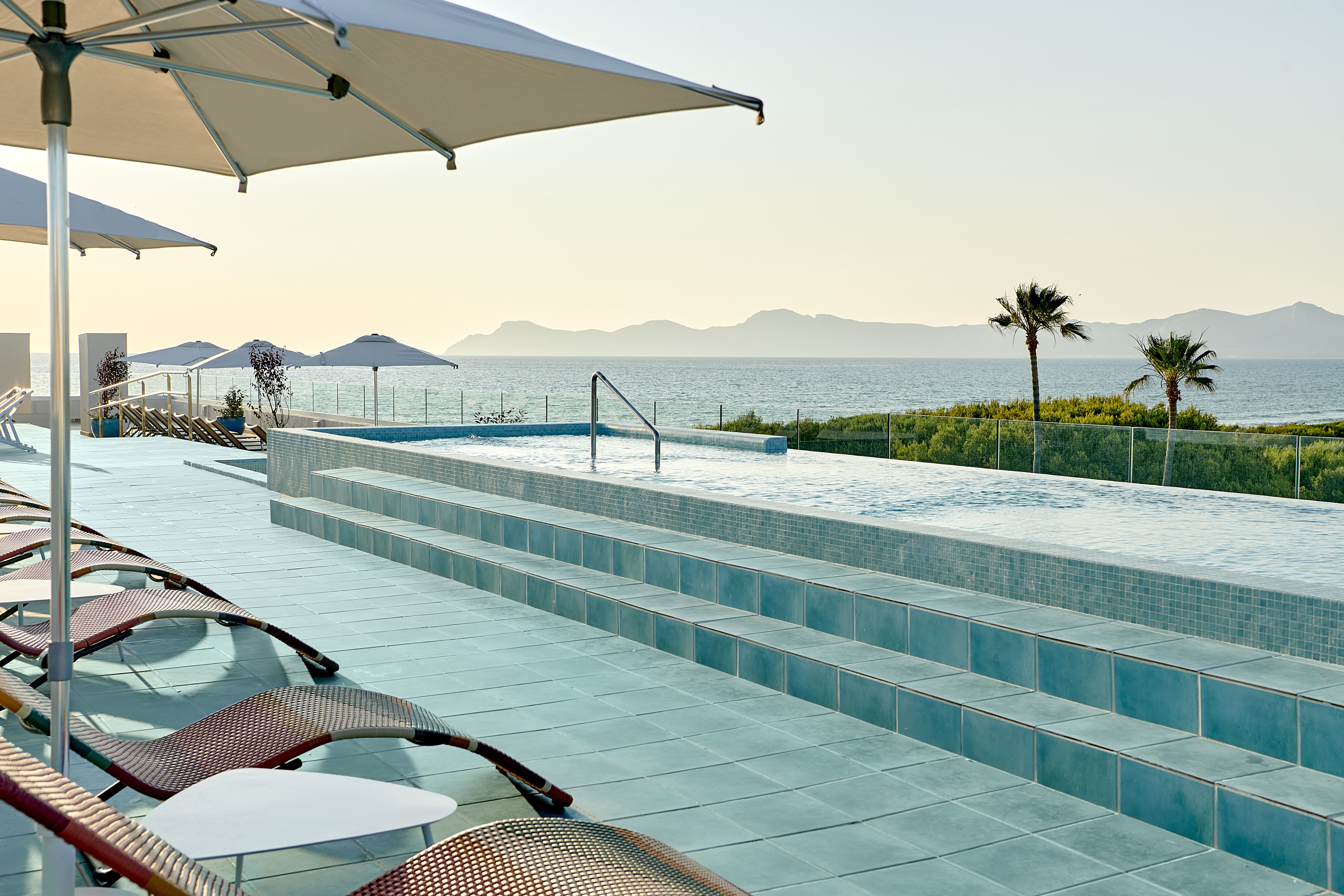 Piscina deschisă
