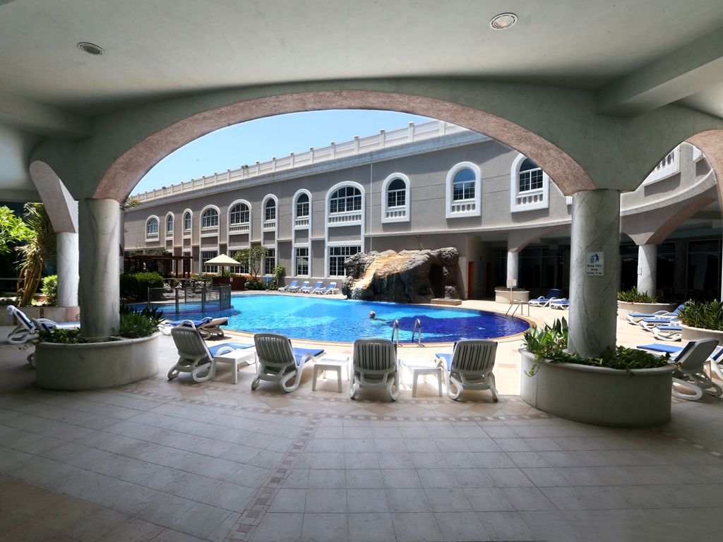 Piscina deschisă