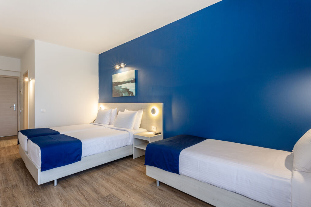 ROOM TRIPLE SEA VIEW