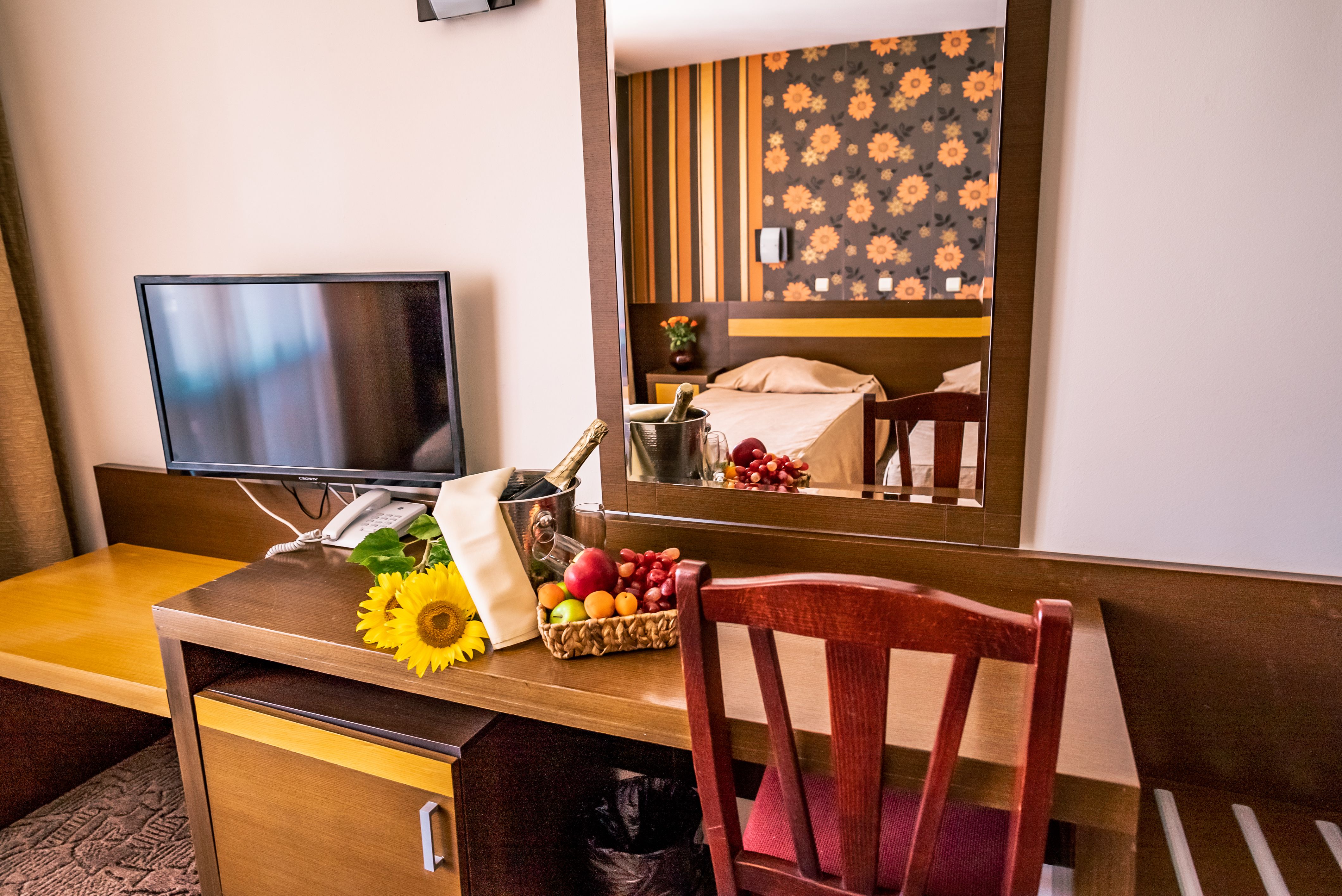 DOUBLE STANDARD ROOM