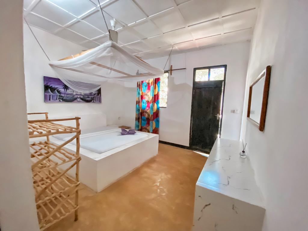 DELUXE ROOM NON AC