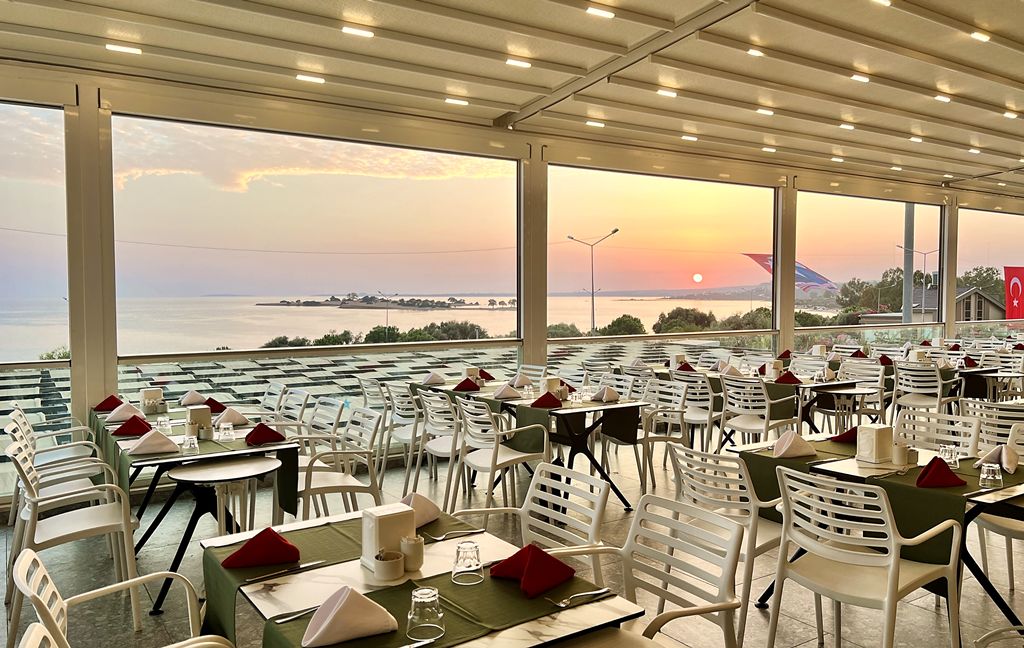 Yakamoz Main Restaurant