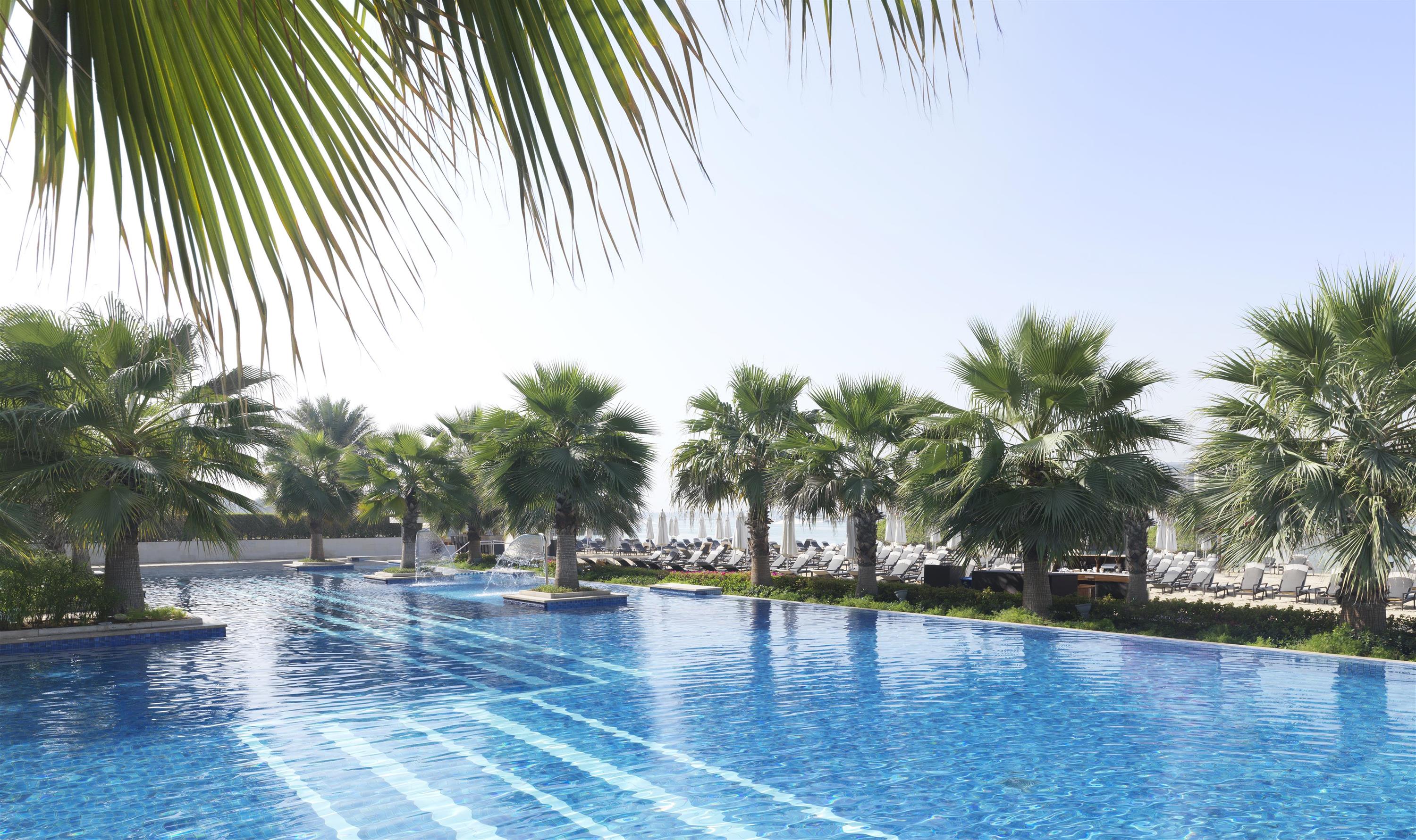 Piscina deschisă
