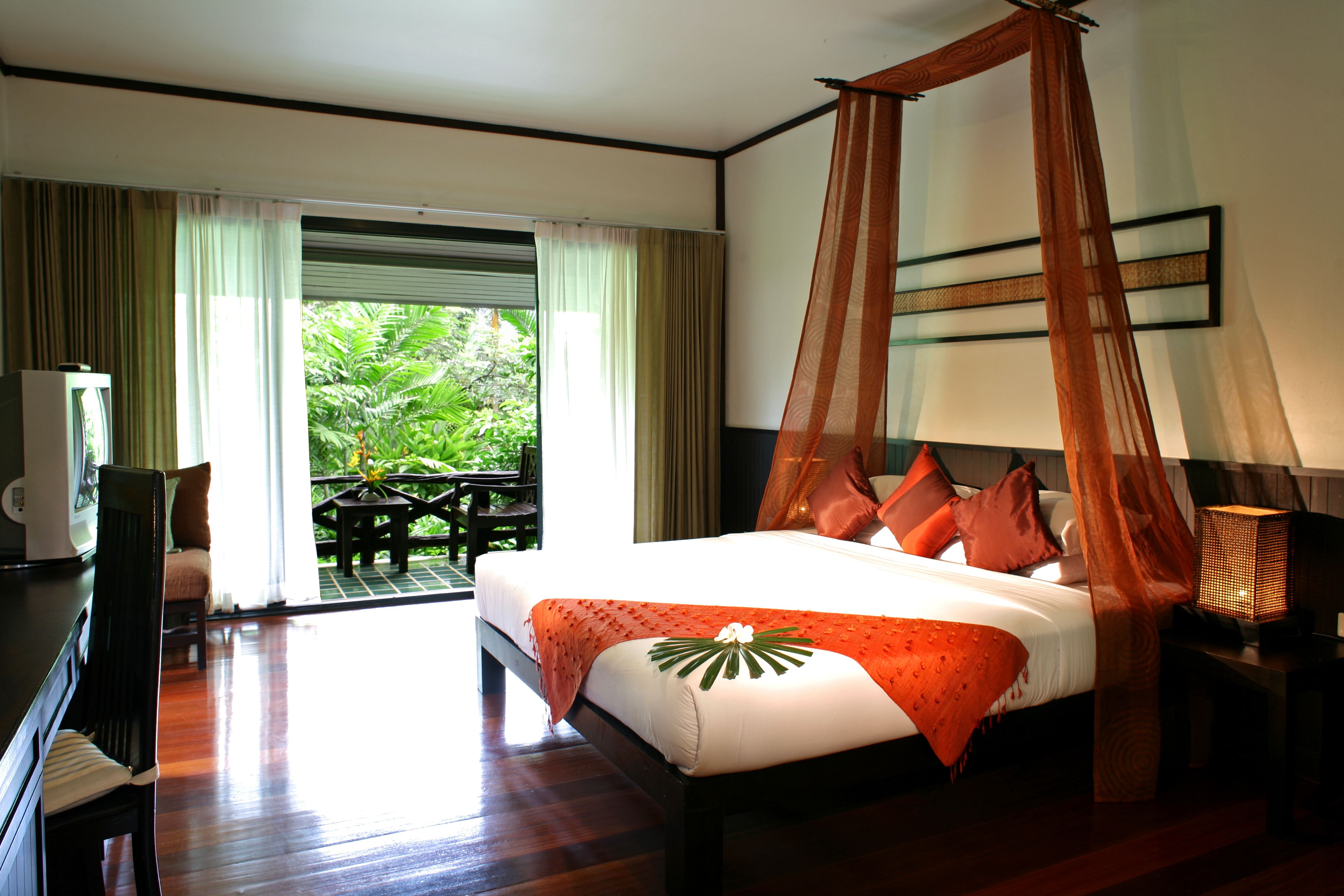 SUPERIOR ROOM
