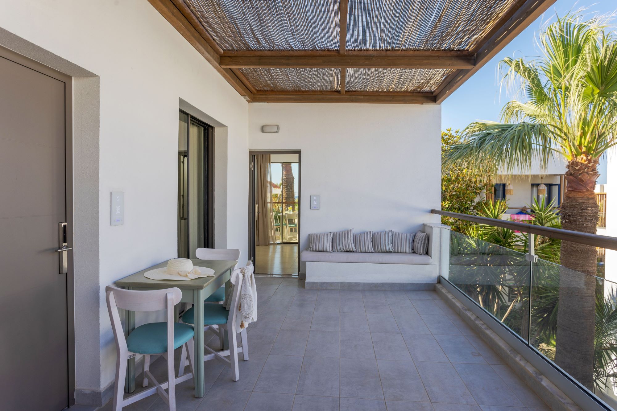 DOUBLE SUPERIOR STUDIO BALCONY OR TERRACE