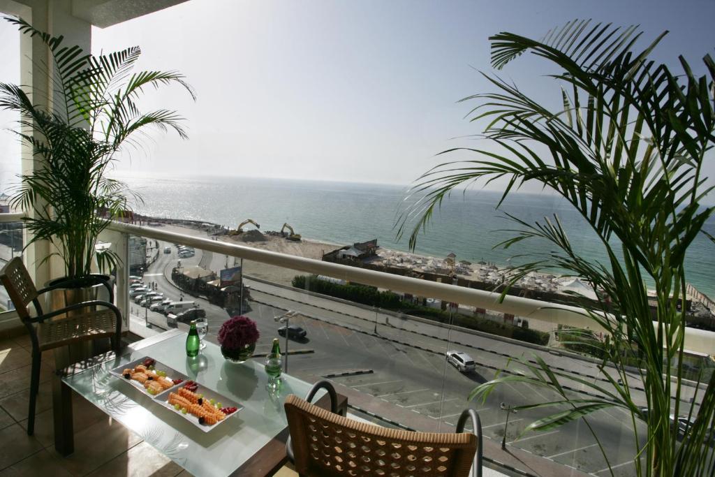 Deluxe Sea View