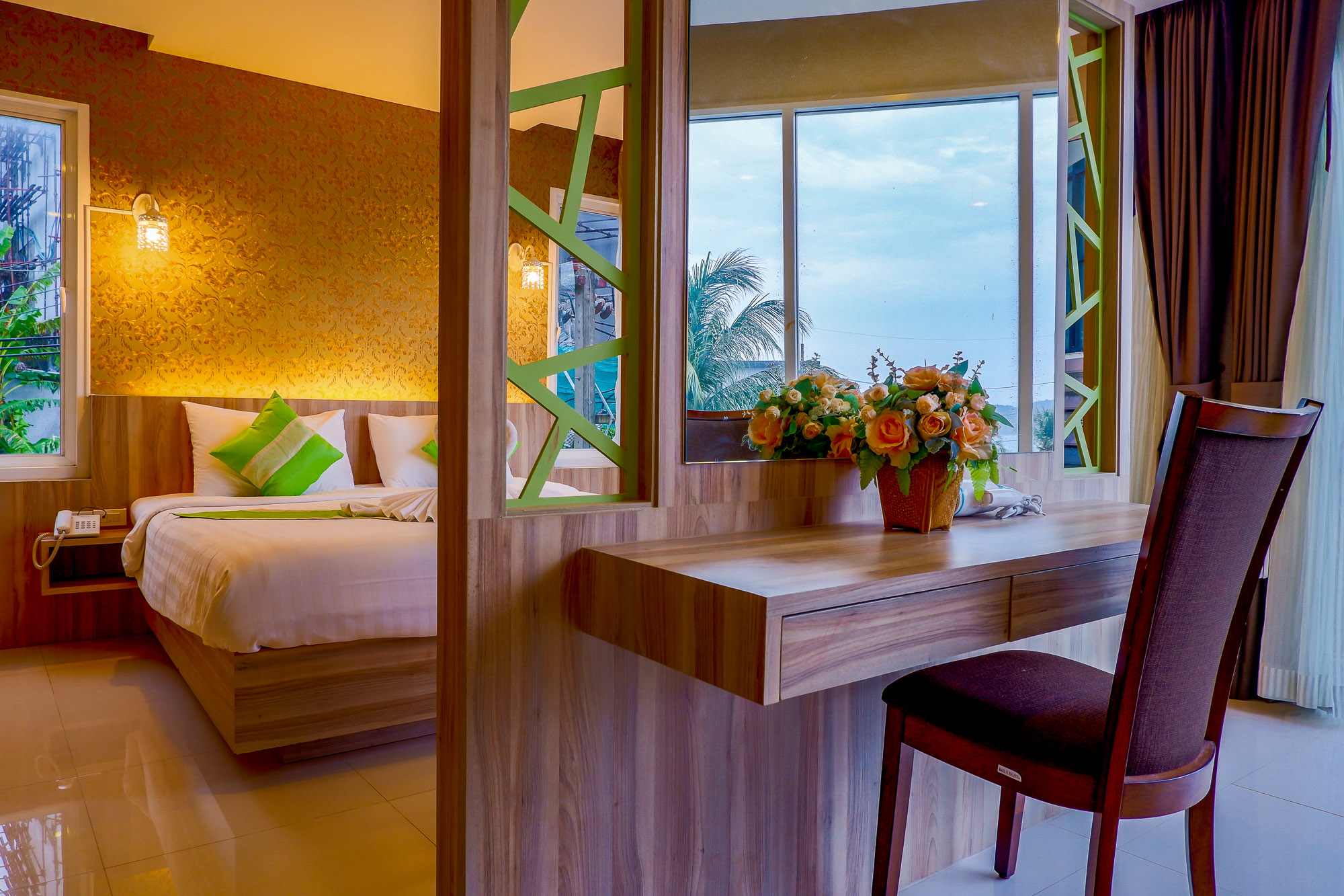 Executive Suite 