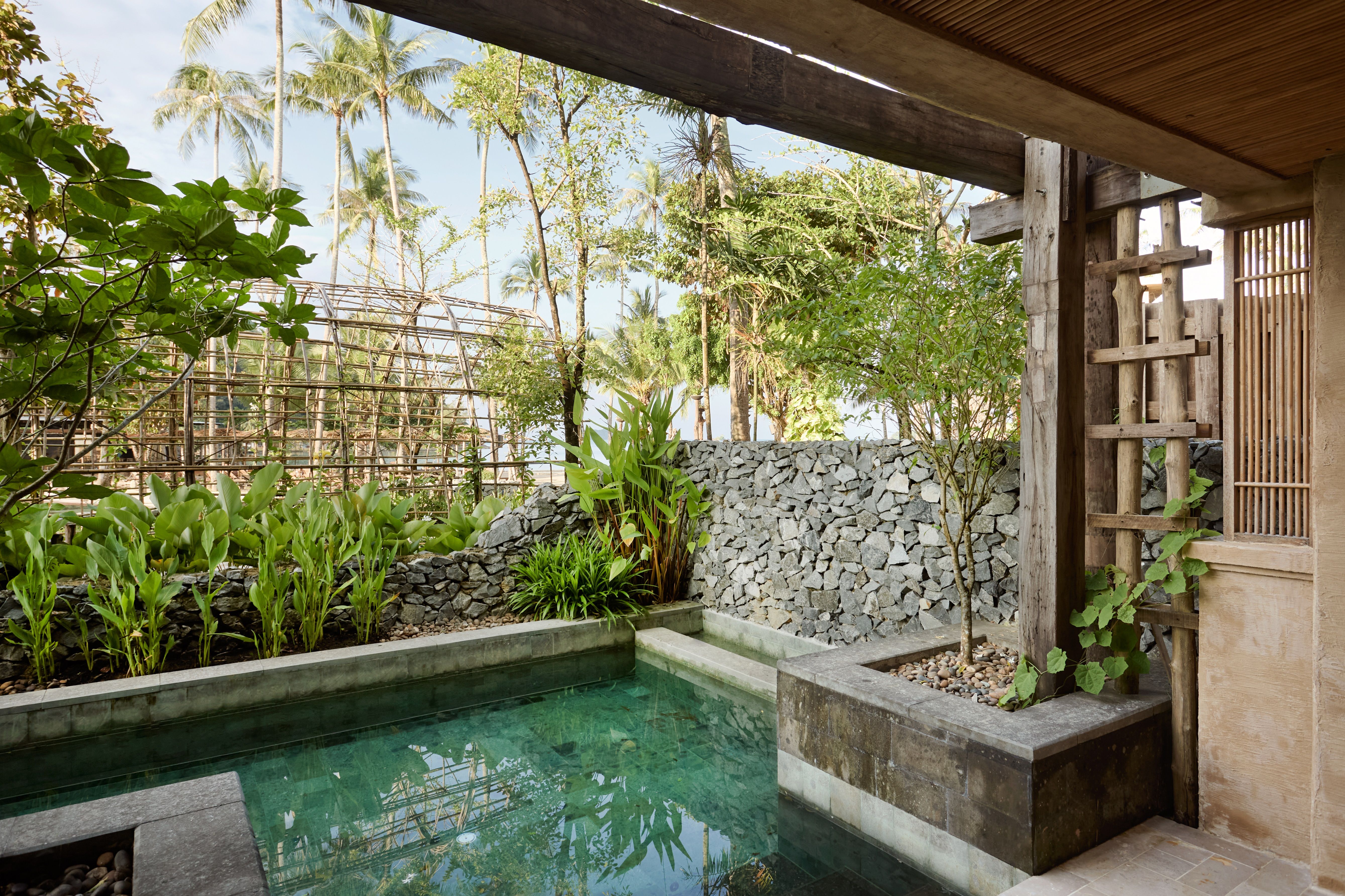 Premium Pool Access Seaview