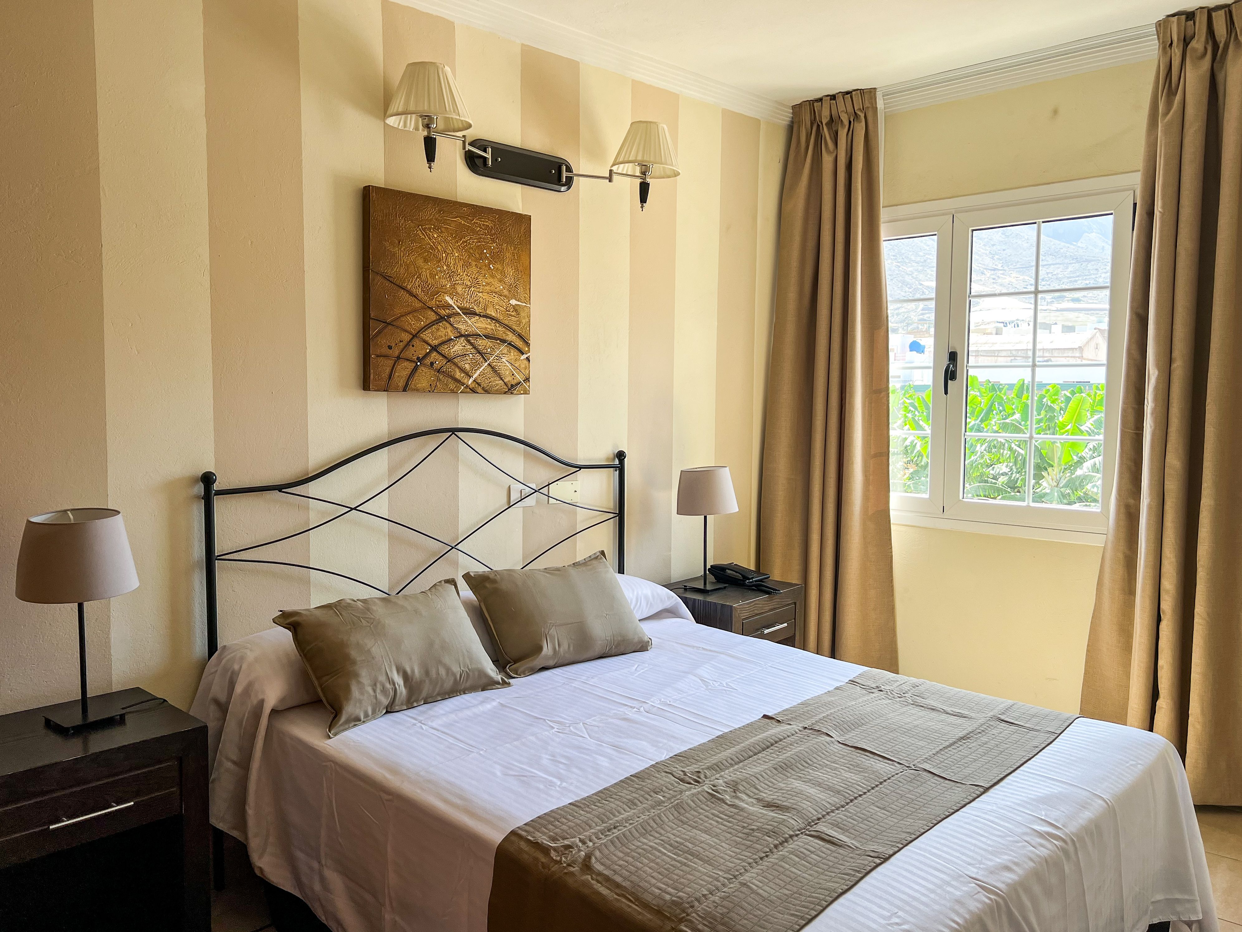 ONE BEDROOM SUITE WITH BALCONY OR TERRACE