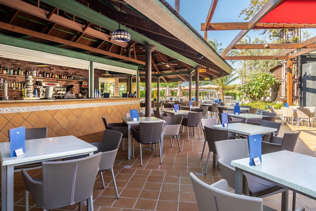 LA PALAPA POOL BAR