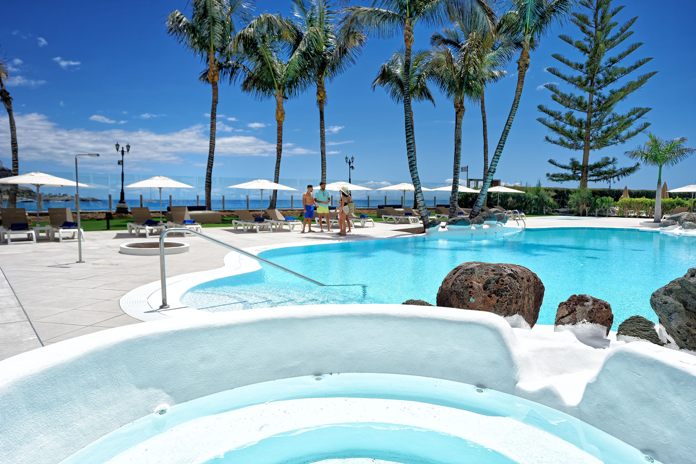 Piscina deschisă