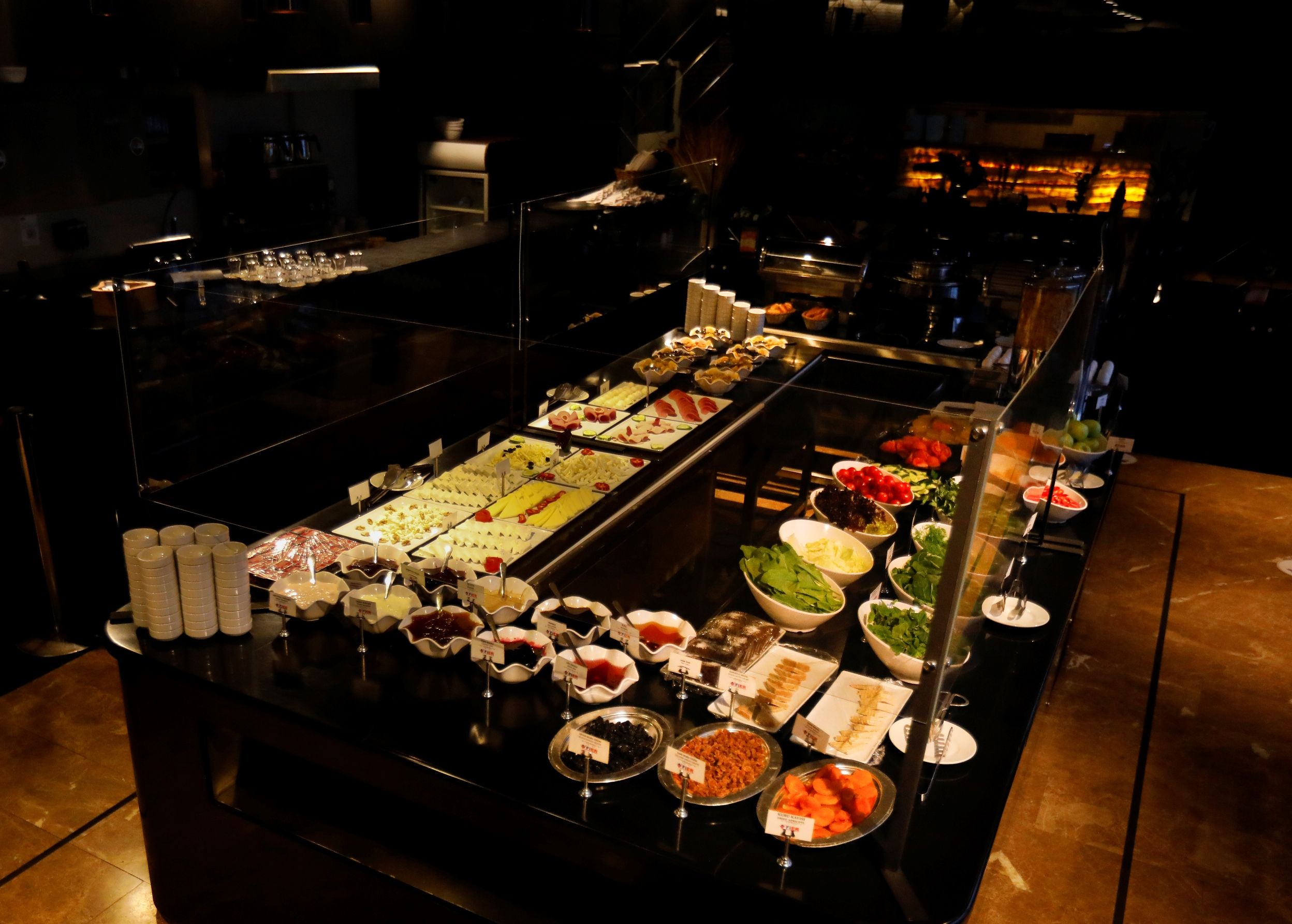 KITCHEN RESTAURANT