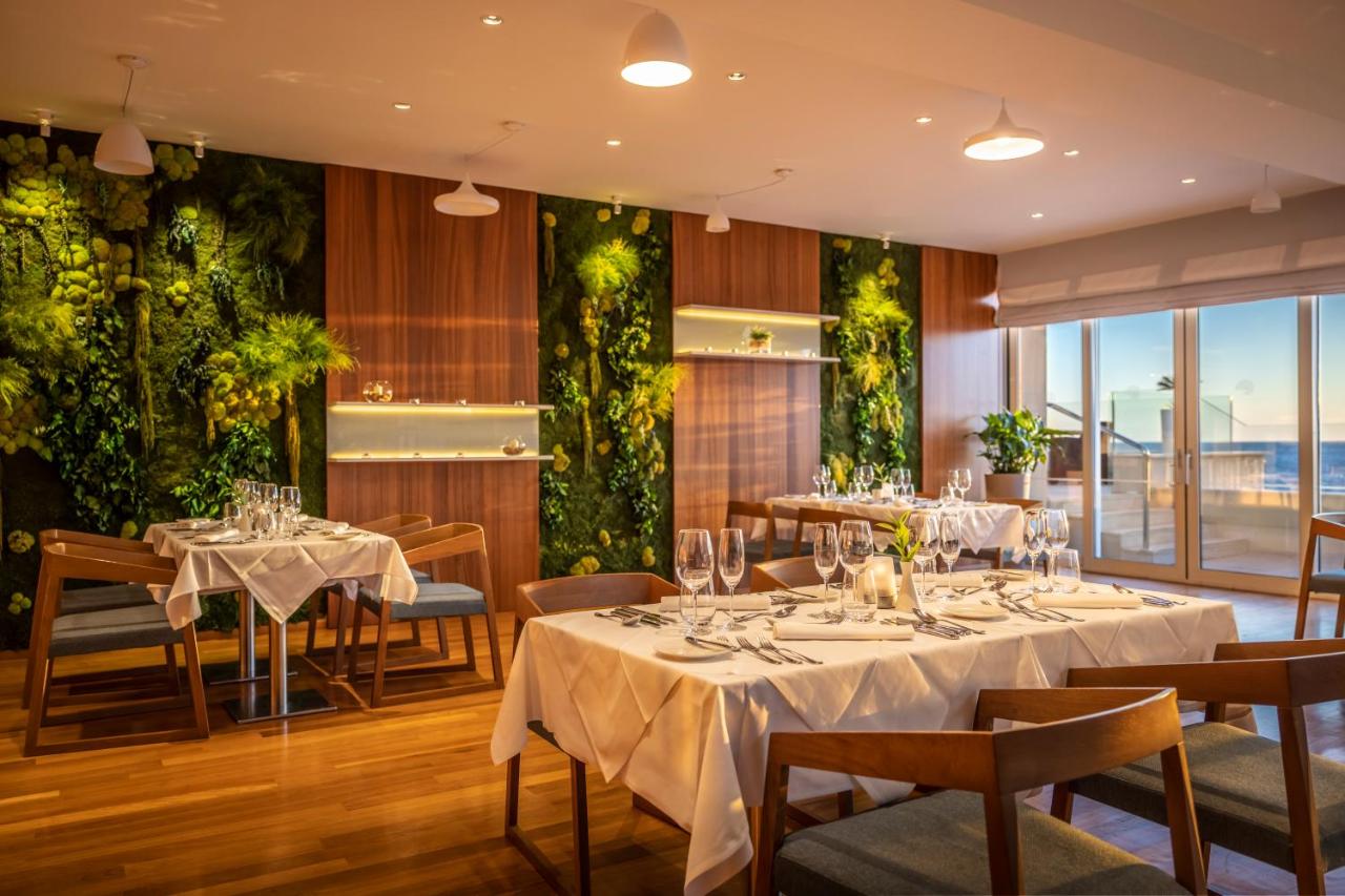 Restaurant.jpg