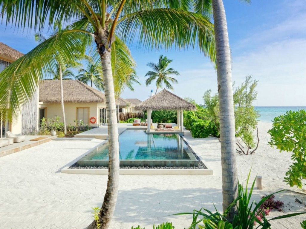  Two Bedroom Beachfront Pool Residence