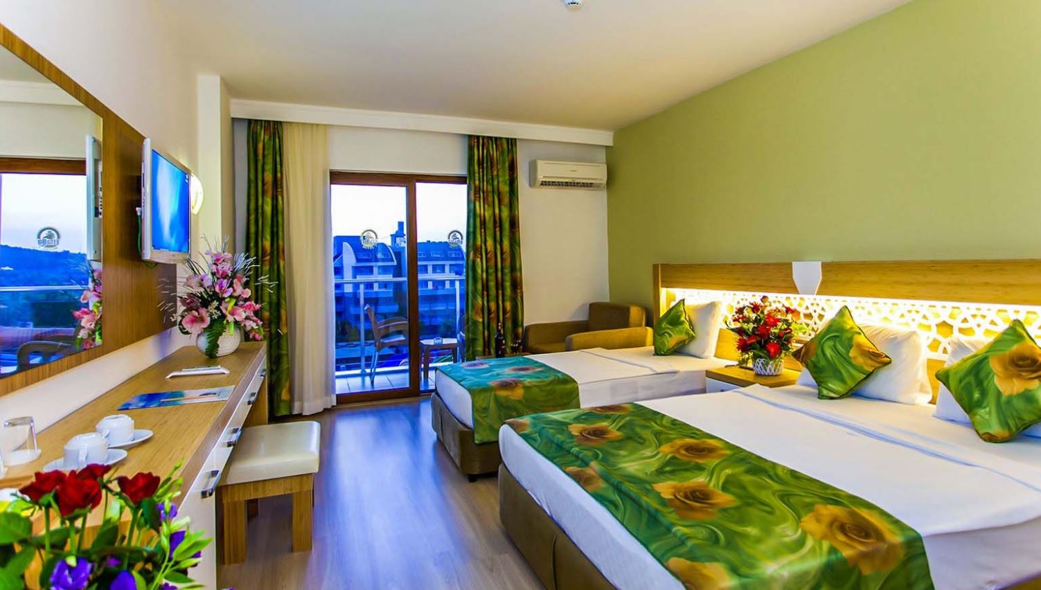 STANDARD LARGE ROOM