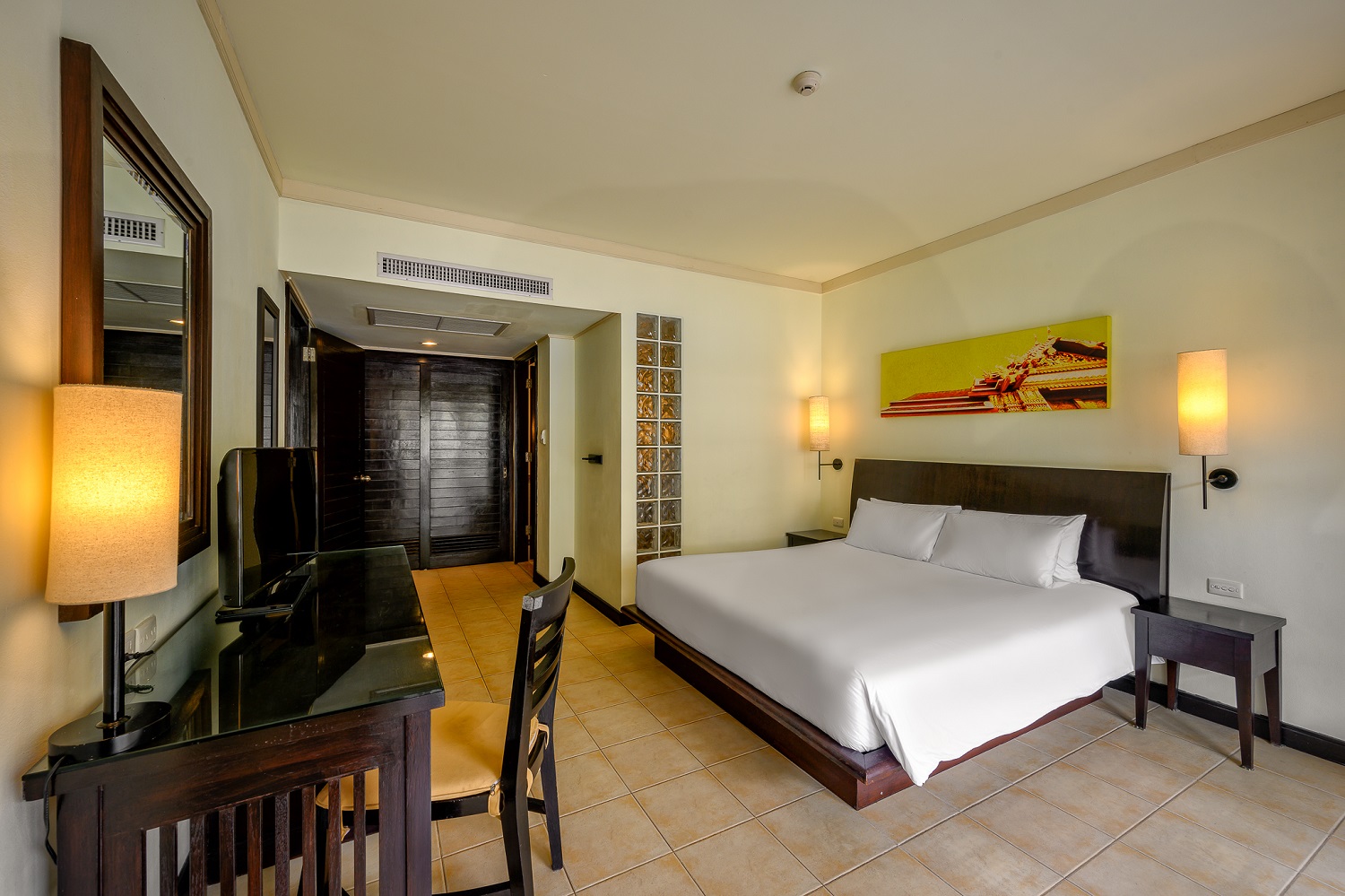 1 B/ROOM PREMIUM SUITE POOL VIEW