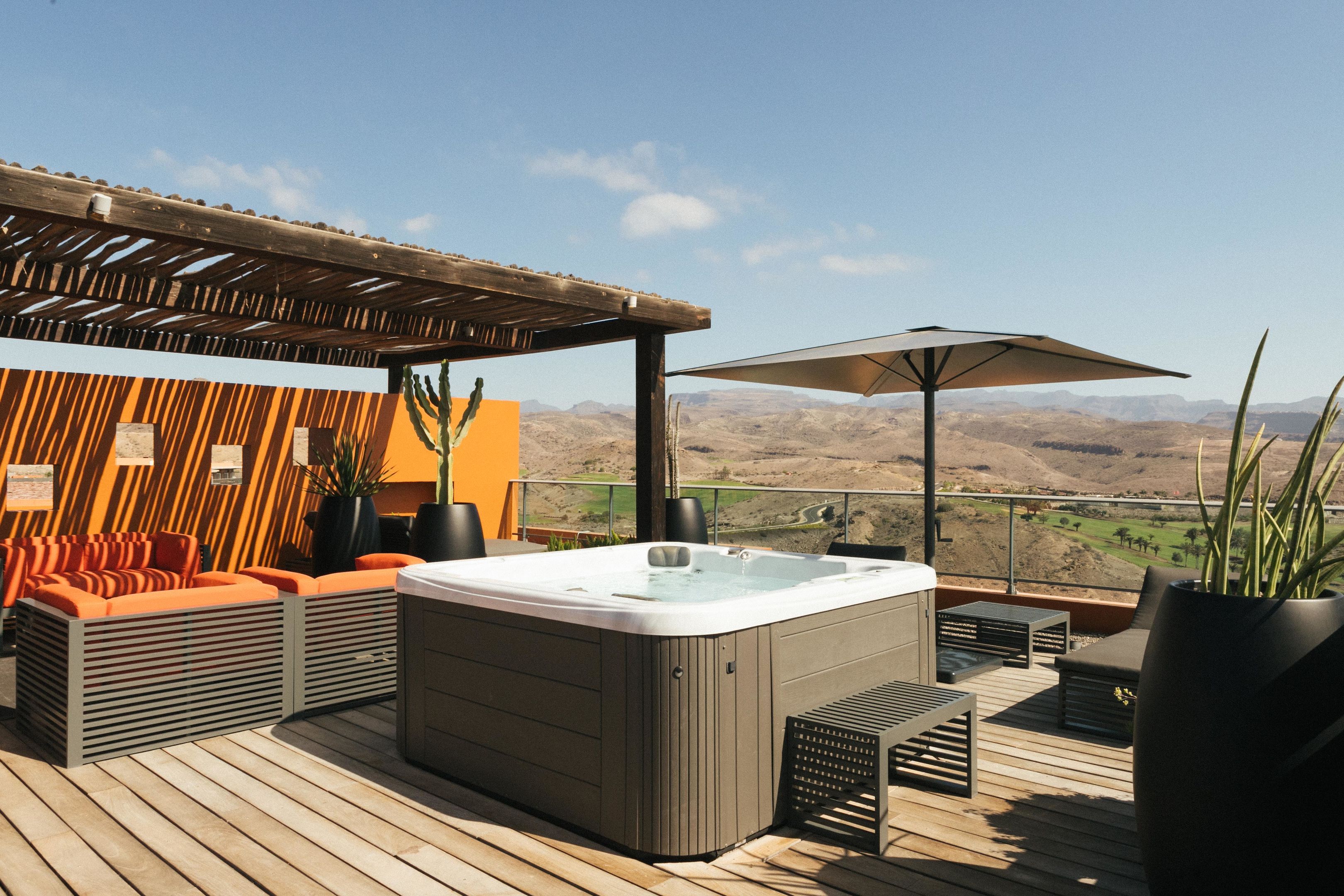 SUITE PANORAMIC VIEW (BALCONY OR TERRACE)