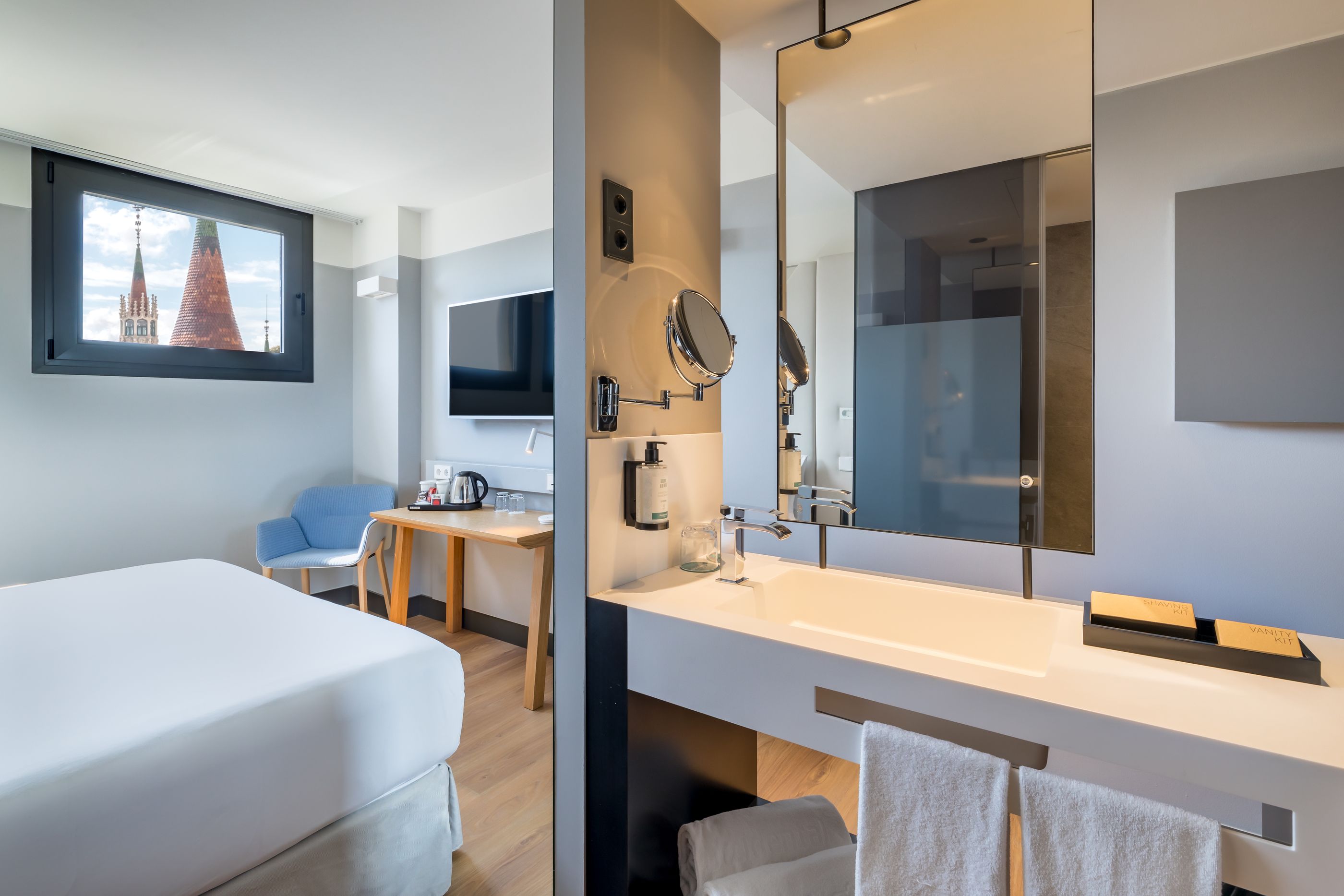 	SUPERIOR ROOM single use