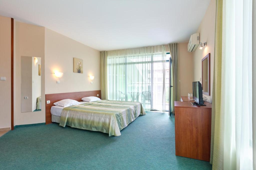 Triple Standard Room 