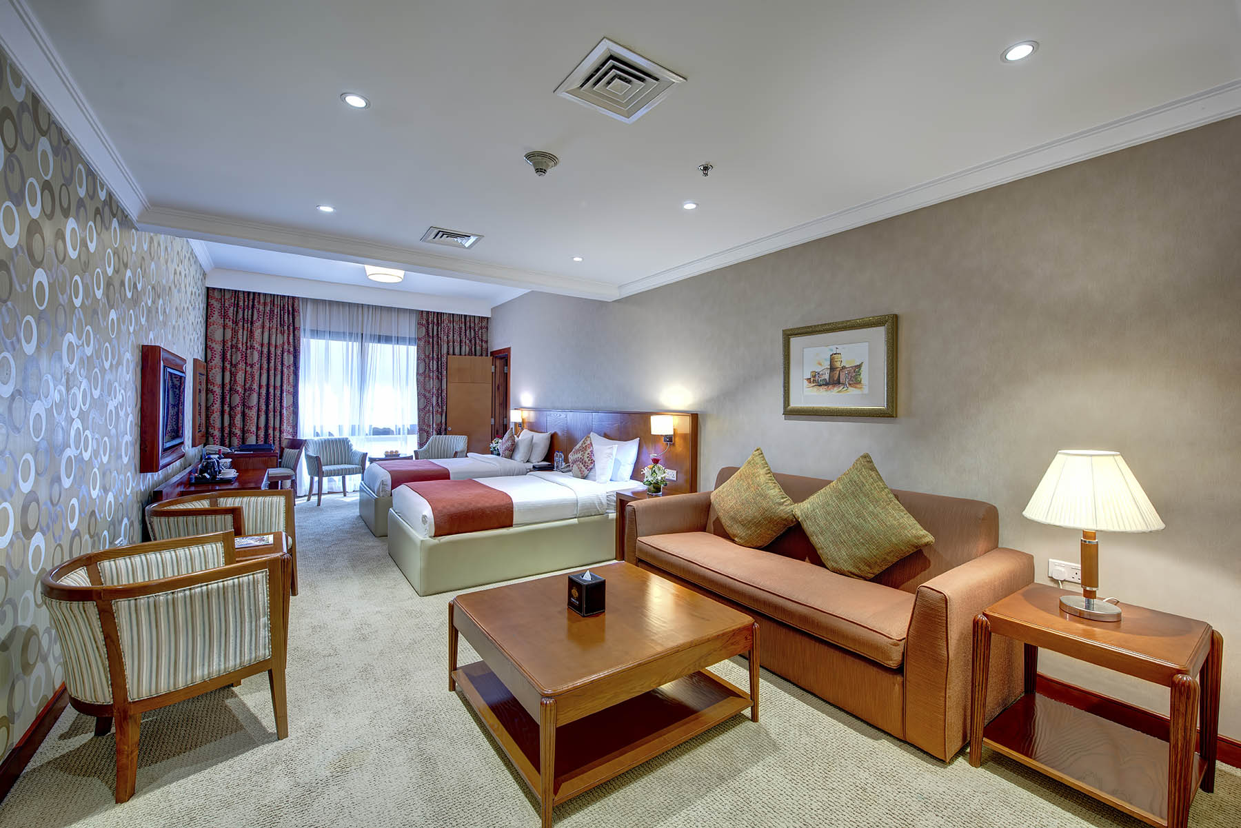 Deluxe Room King/ Twin