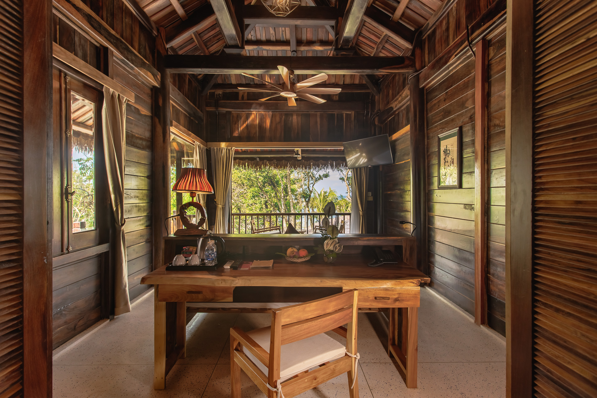 OCEAN BREEZE BUNGALOW