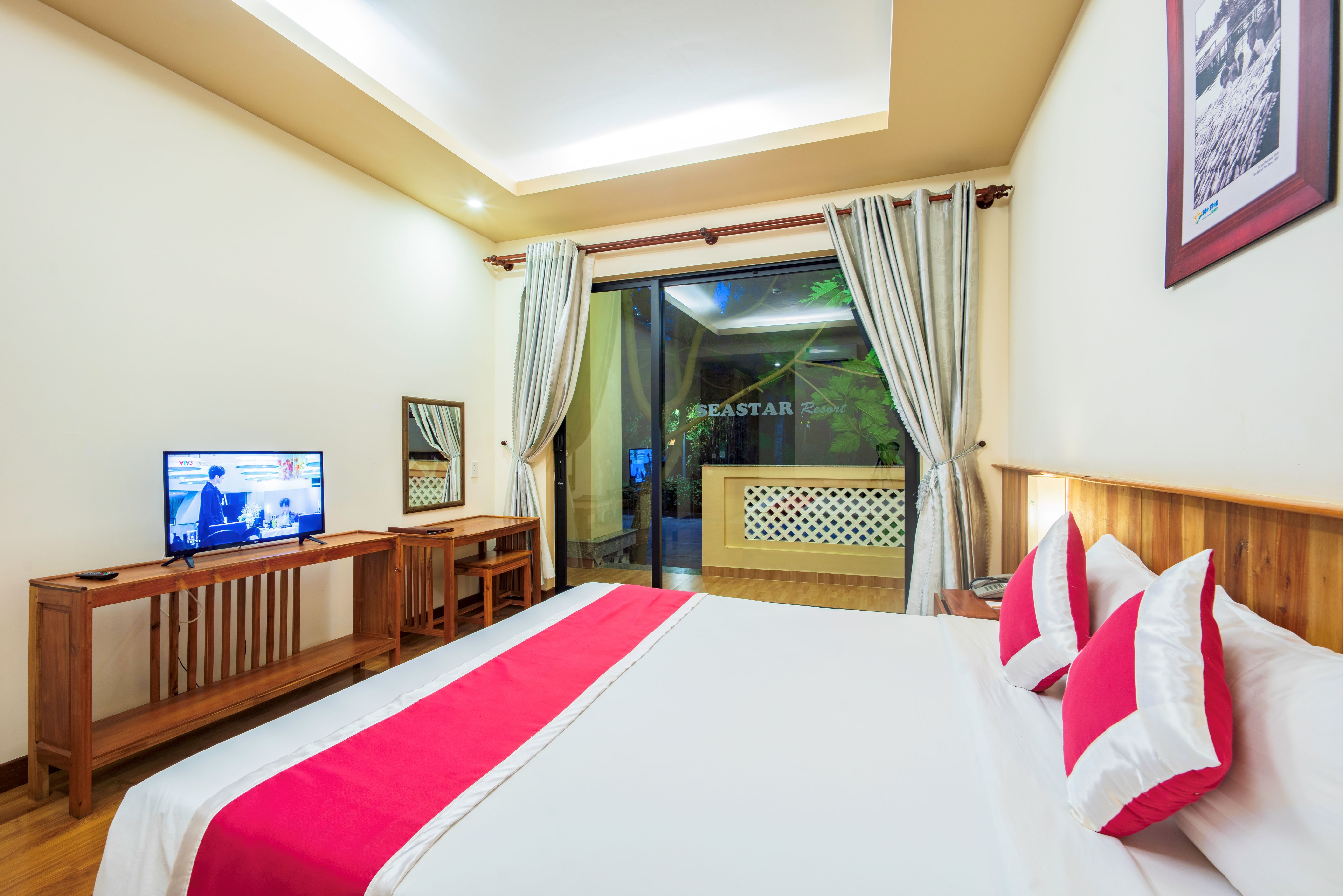  ROOM DELUXE WITH BALCONY GARDENVIEW