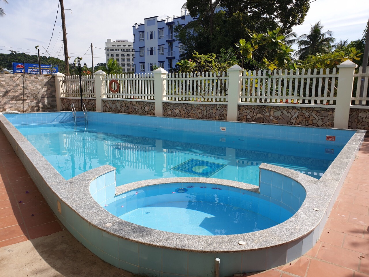 Piscina deschisă