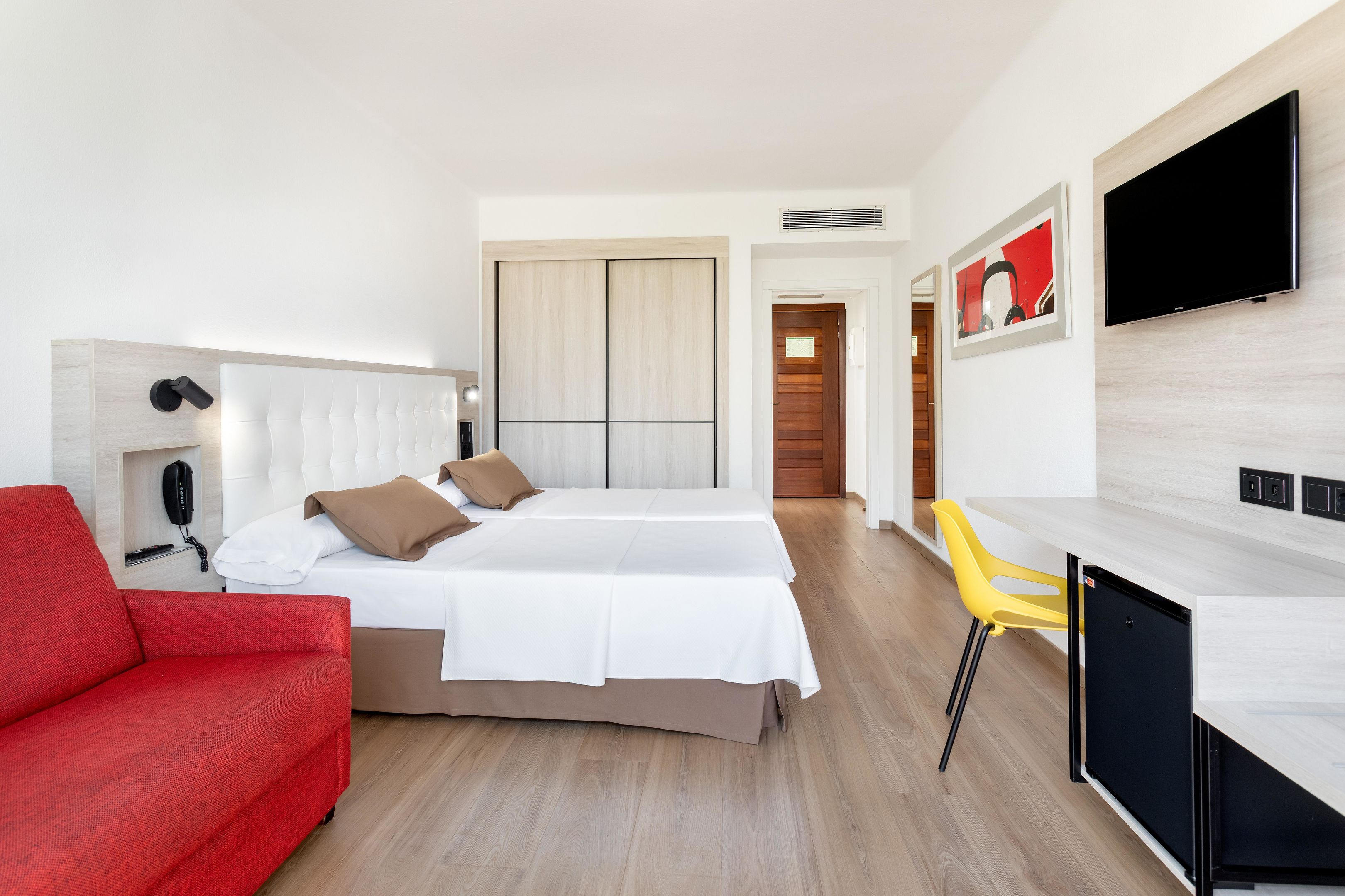 STANDARD ROOM