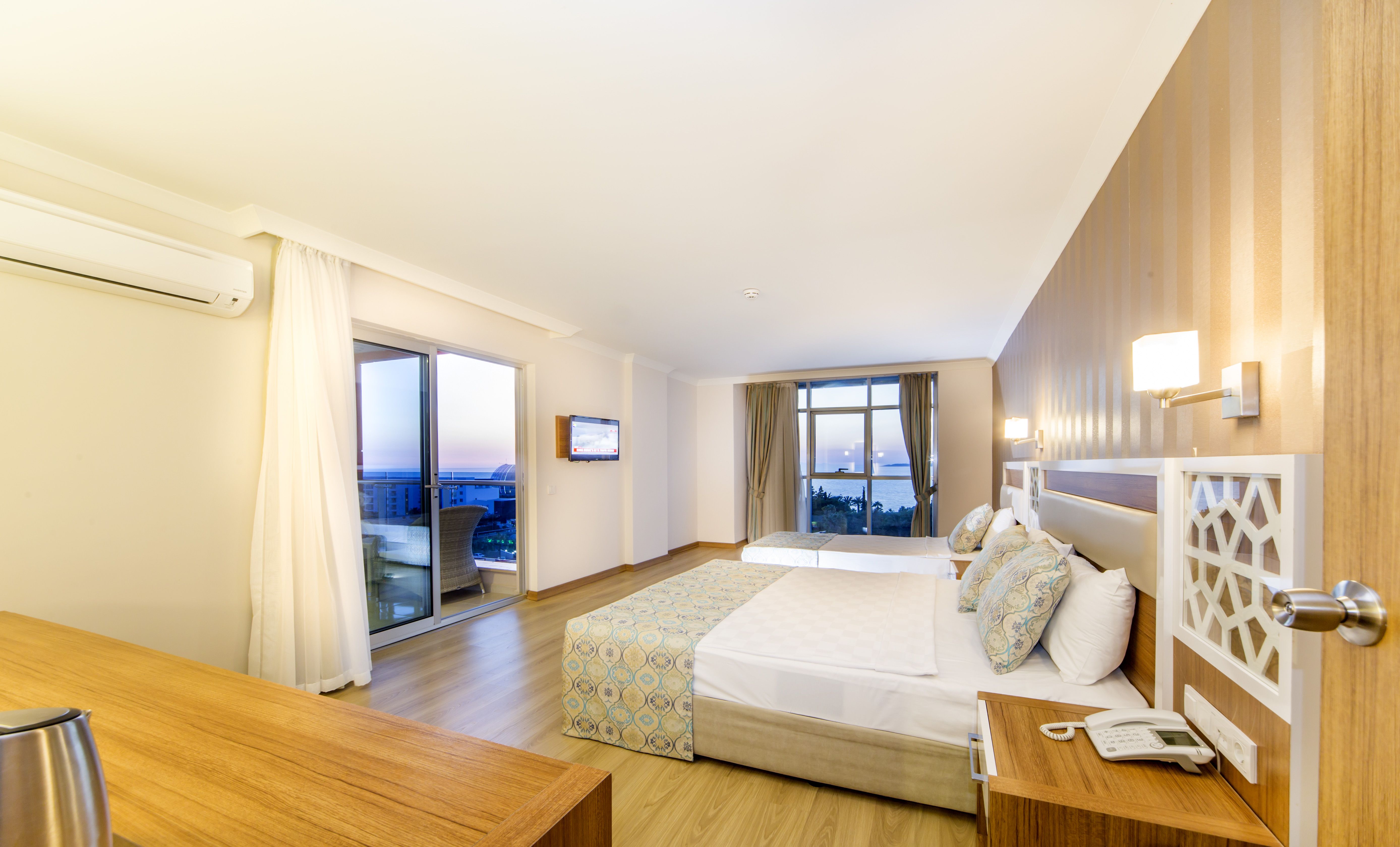 RESORT SUPERIOR ROOM