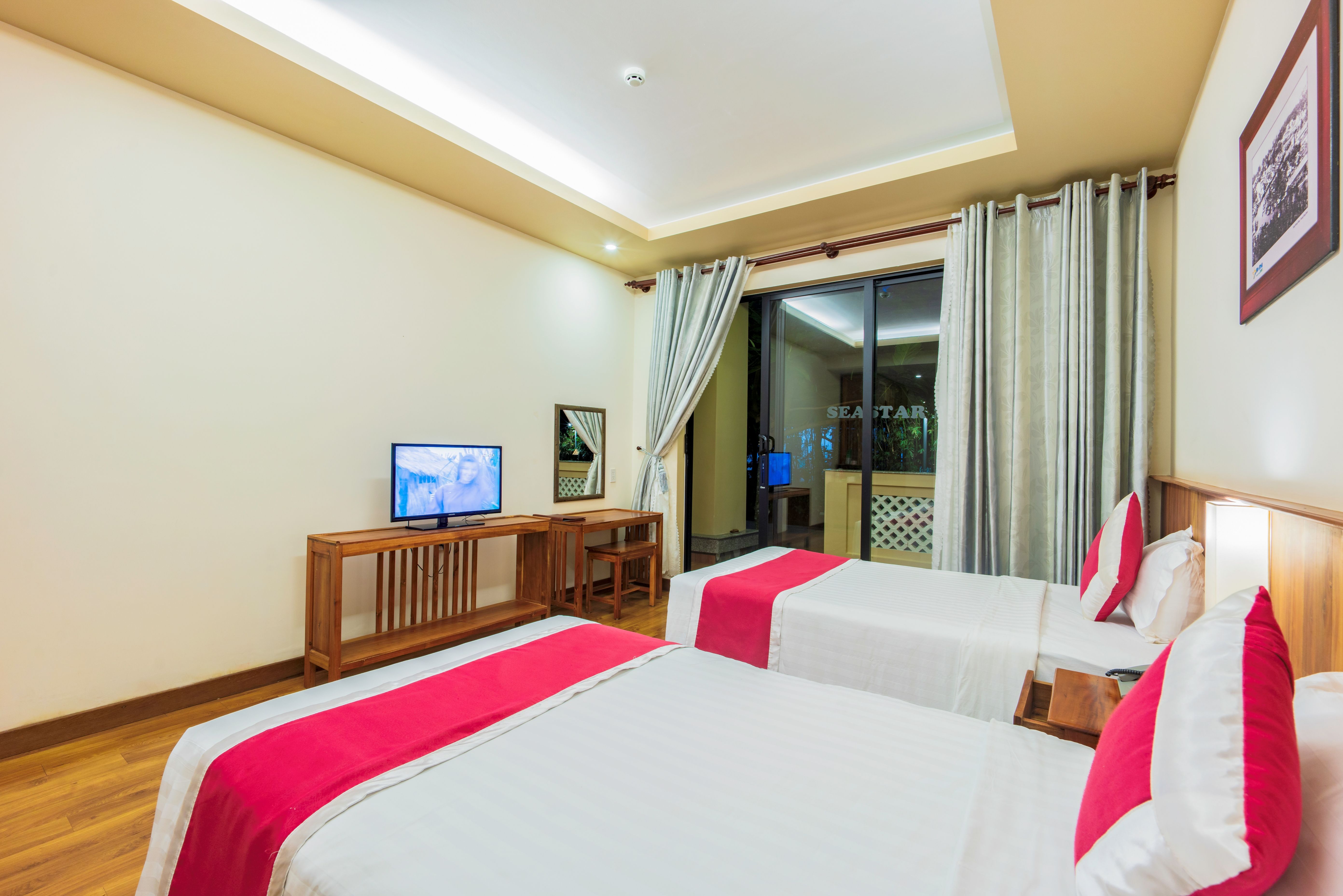  ROOM DELUXE WITH BALCONY GARDENVIEW
