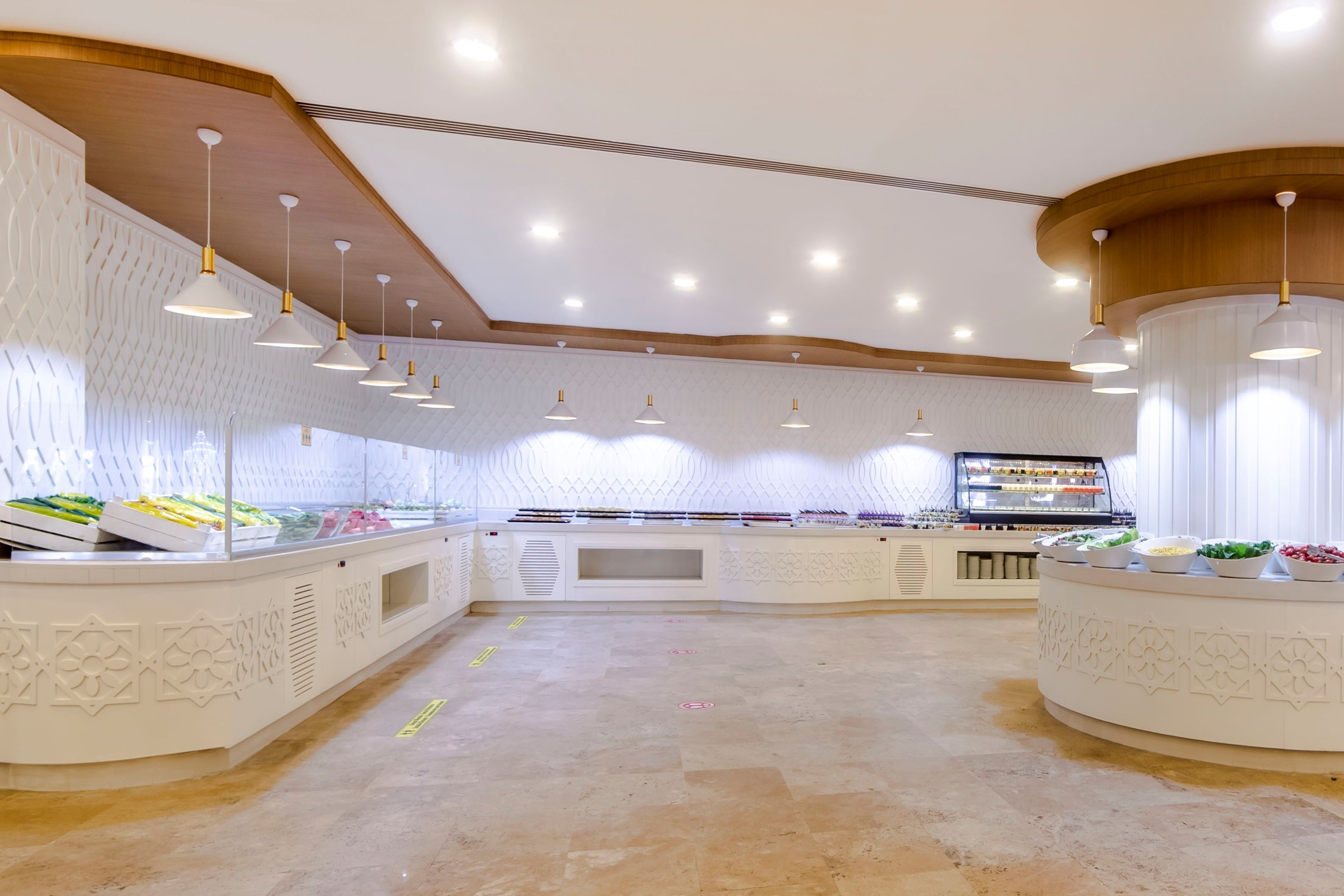 LANATA MODERN RESTAURANT